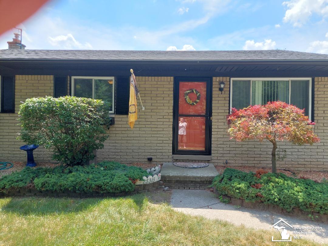 25315 Baker Taylor City MI 48180