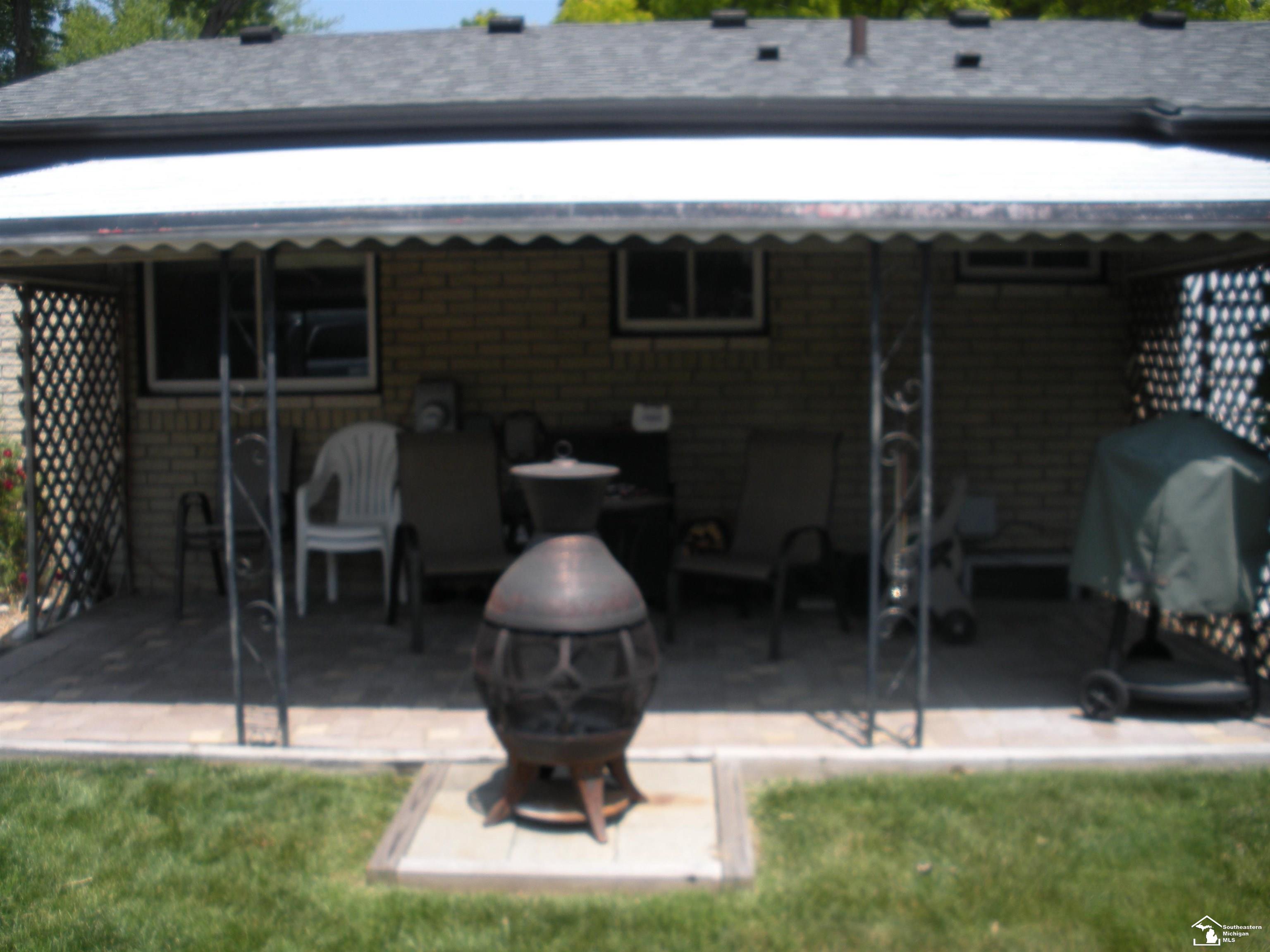25315 Baker Taylor City MI 48180
