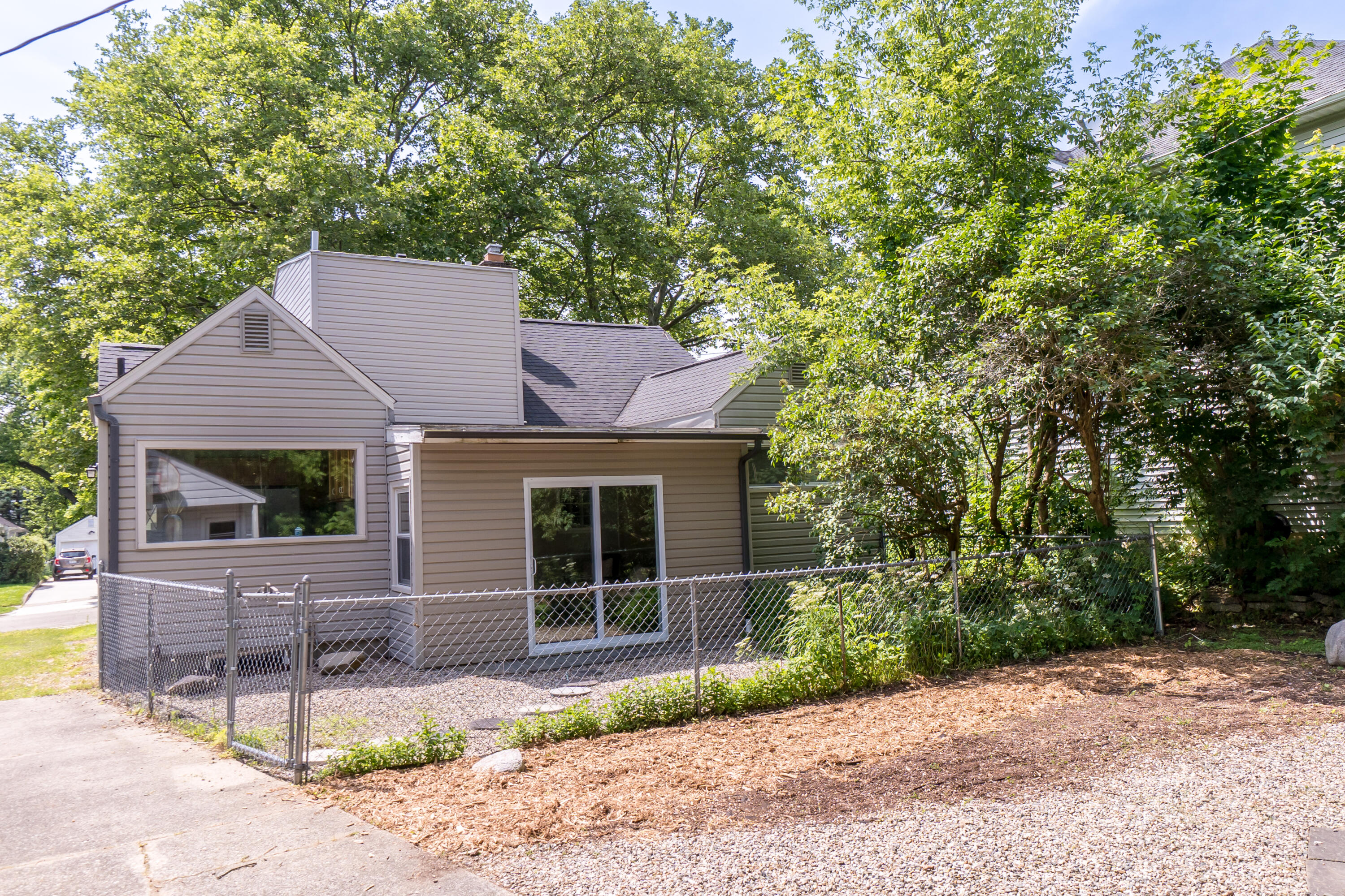 1215 Prescott Avenue Ann Arbor City MI 48103