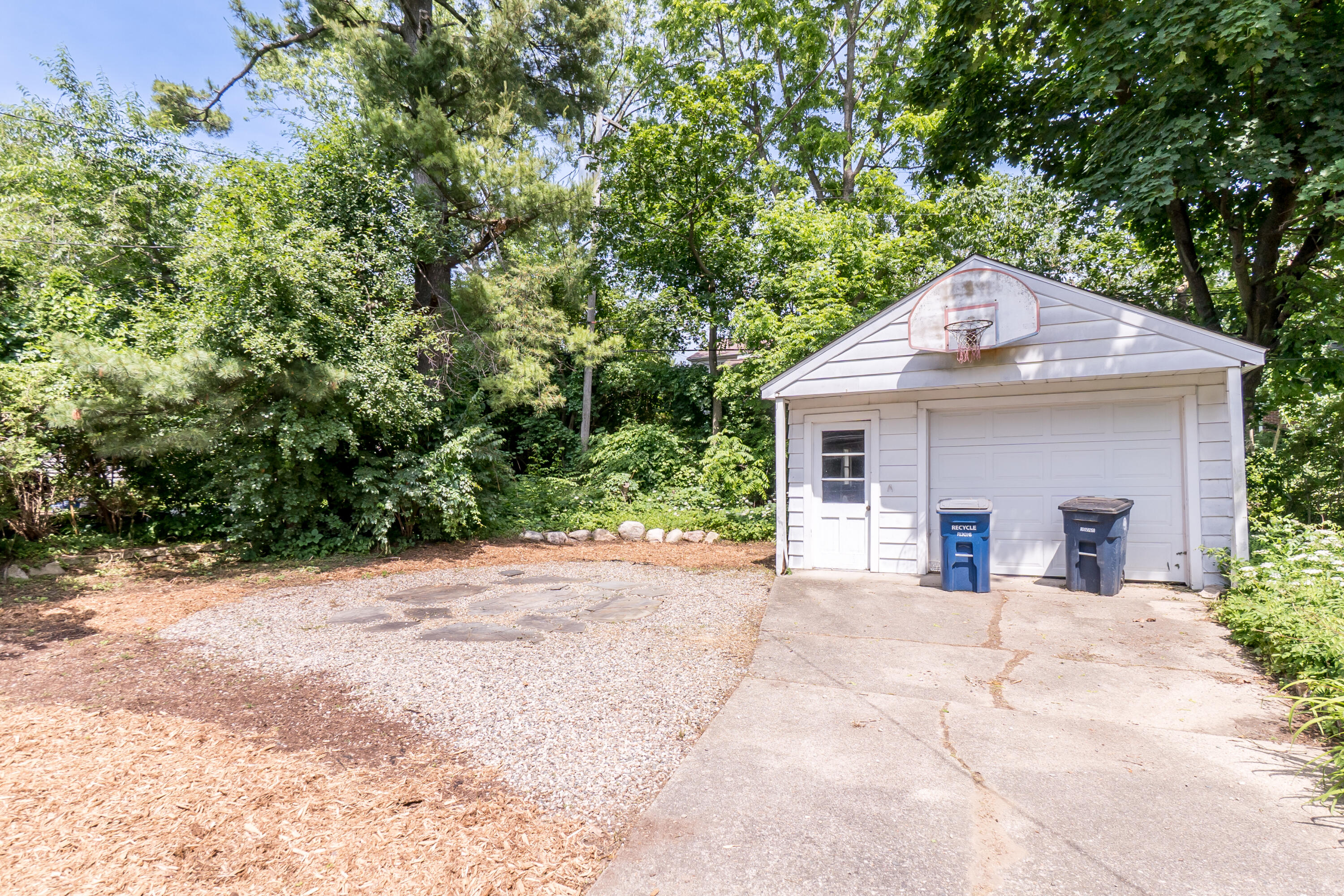 1215 Prescott Avenue Ann Arbor City MI 48103