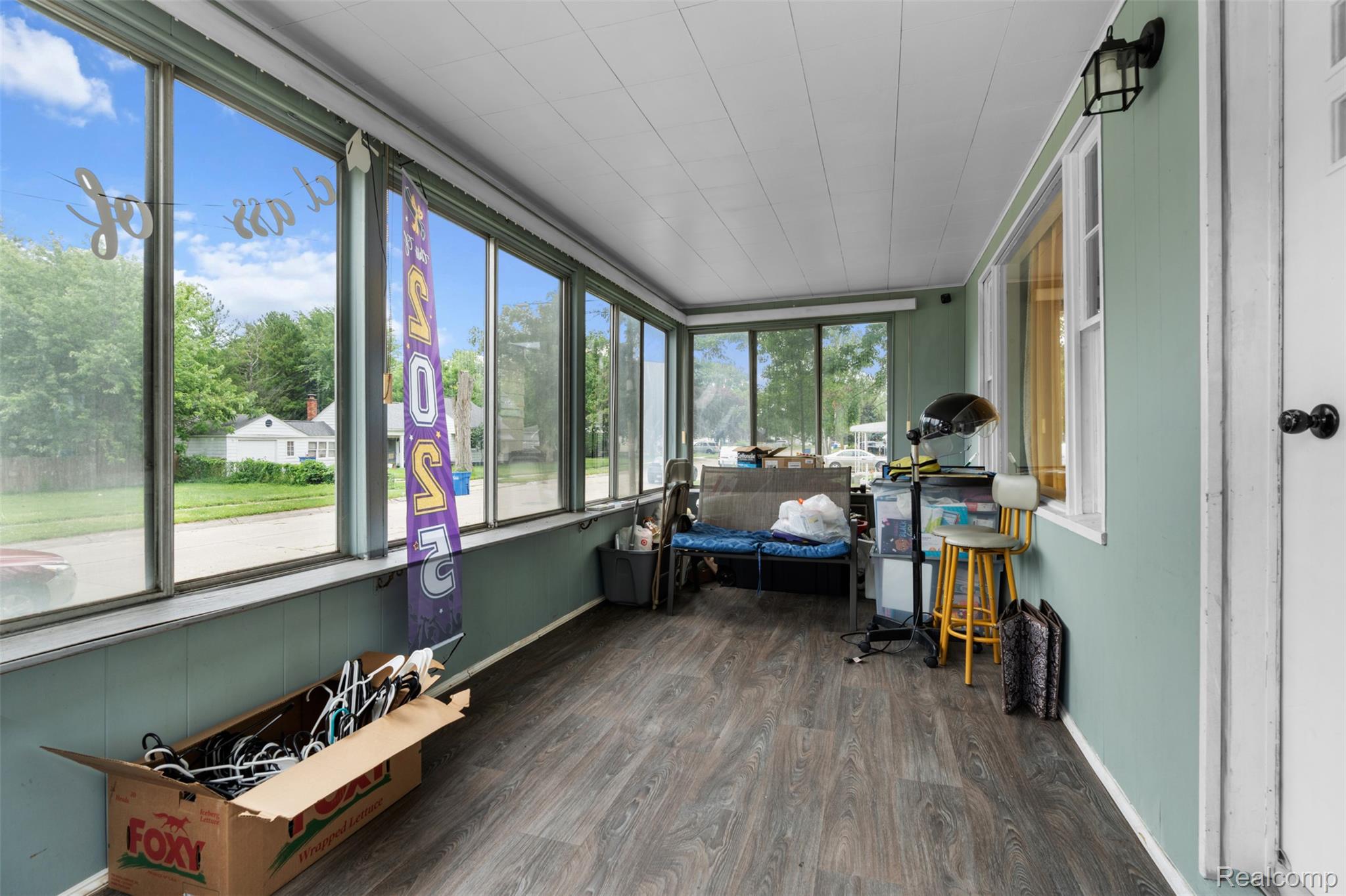 22355 Curie Avenue Warren City MI 48091