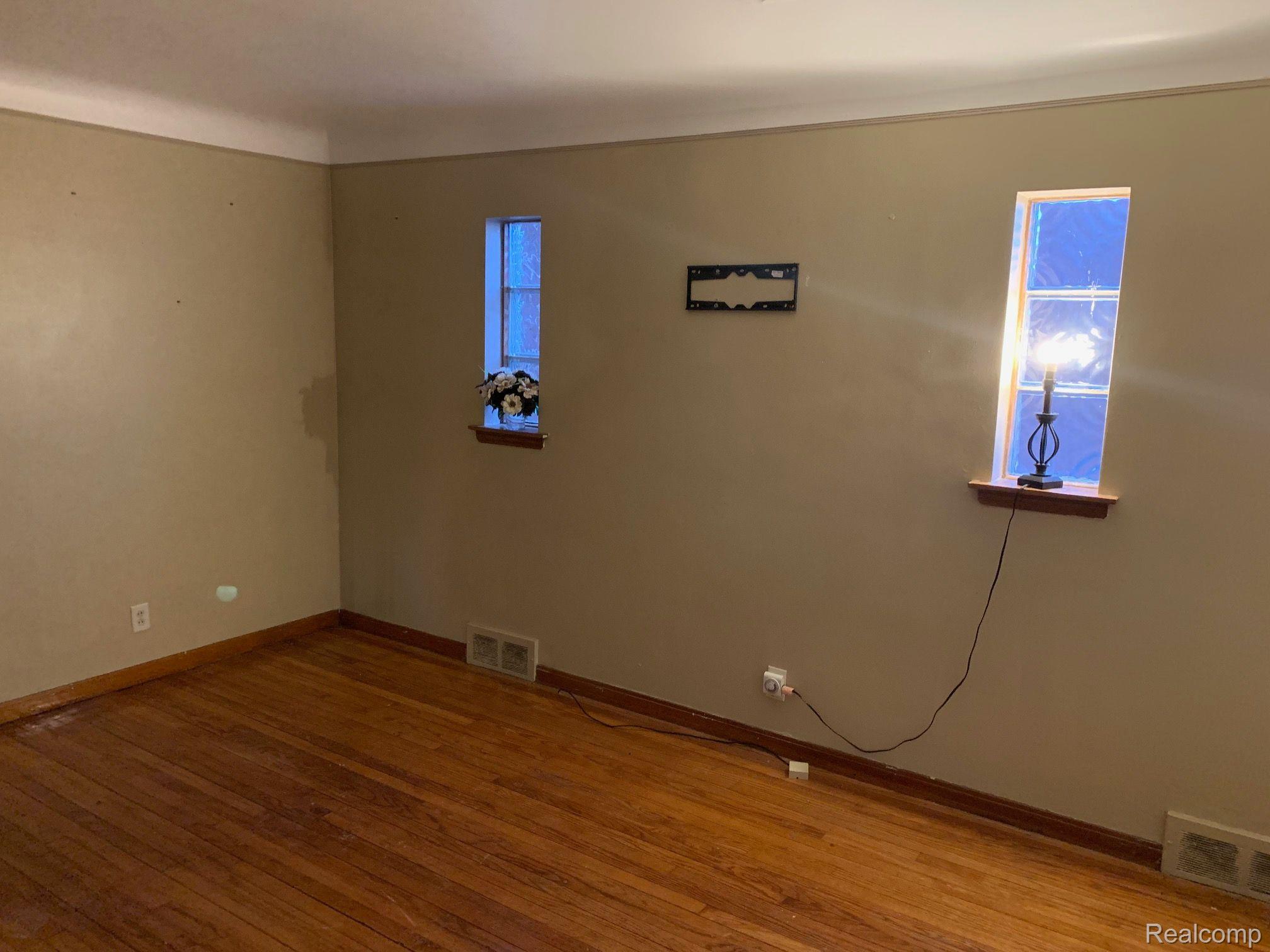 15825 Bringard Drive Detroit City MI 48205