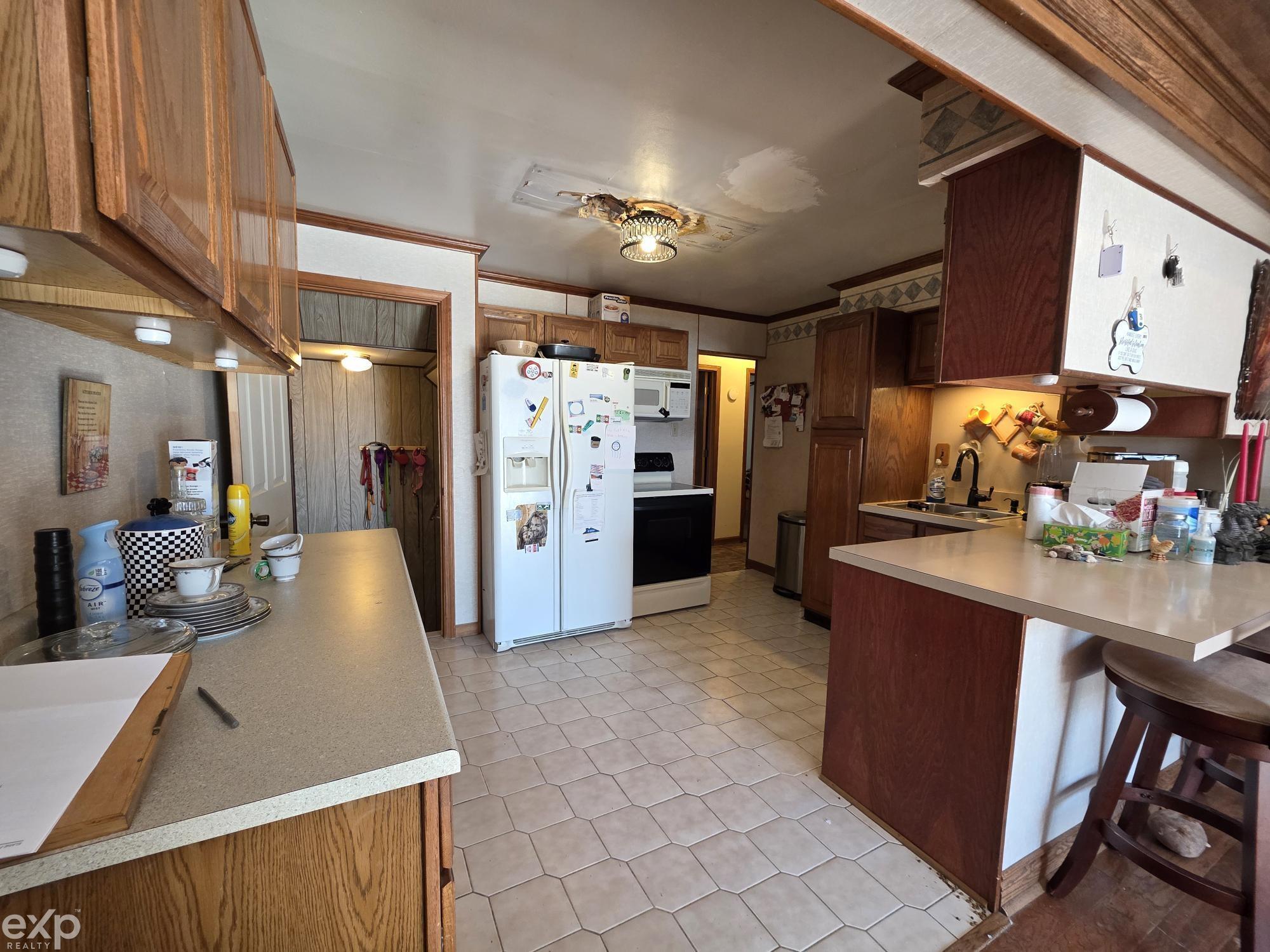 23400 Deziel Street Roseville City MI 48082