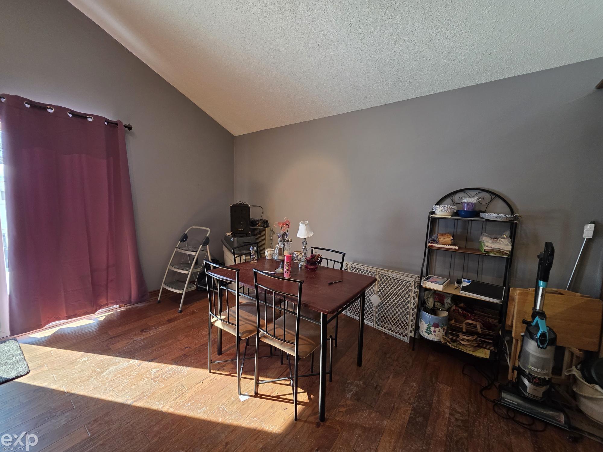 23400 Deziel Street Roseville City MI 48082