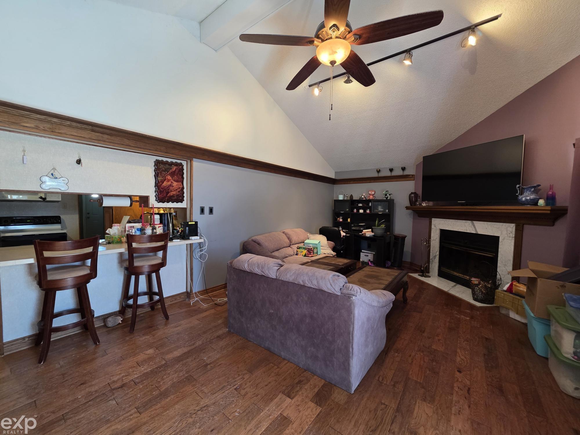 23400 Deziel Street Roseville City MI 48082