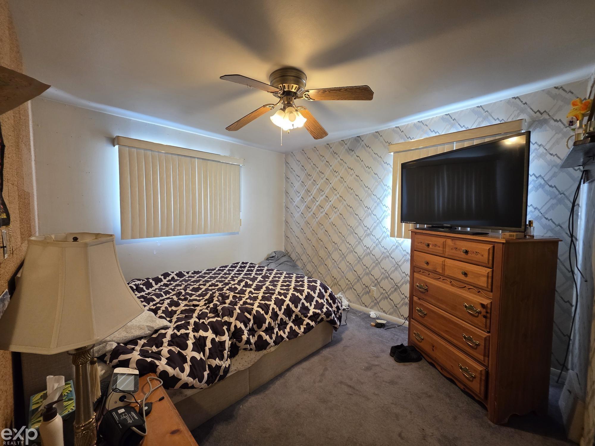 23400 Deziel Street Roseville City MI 48082