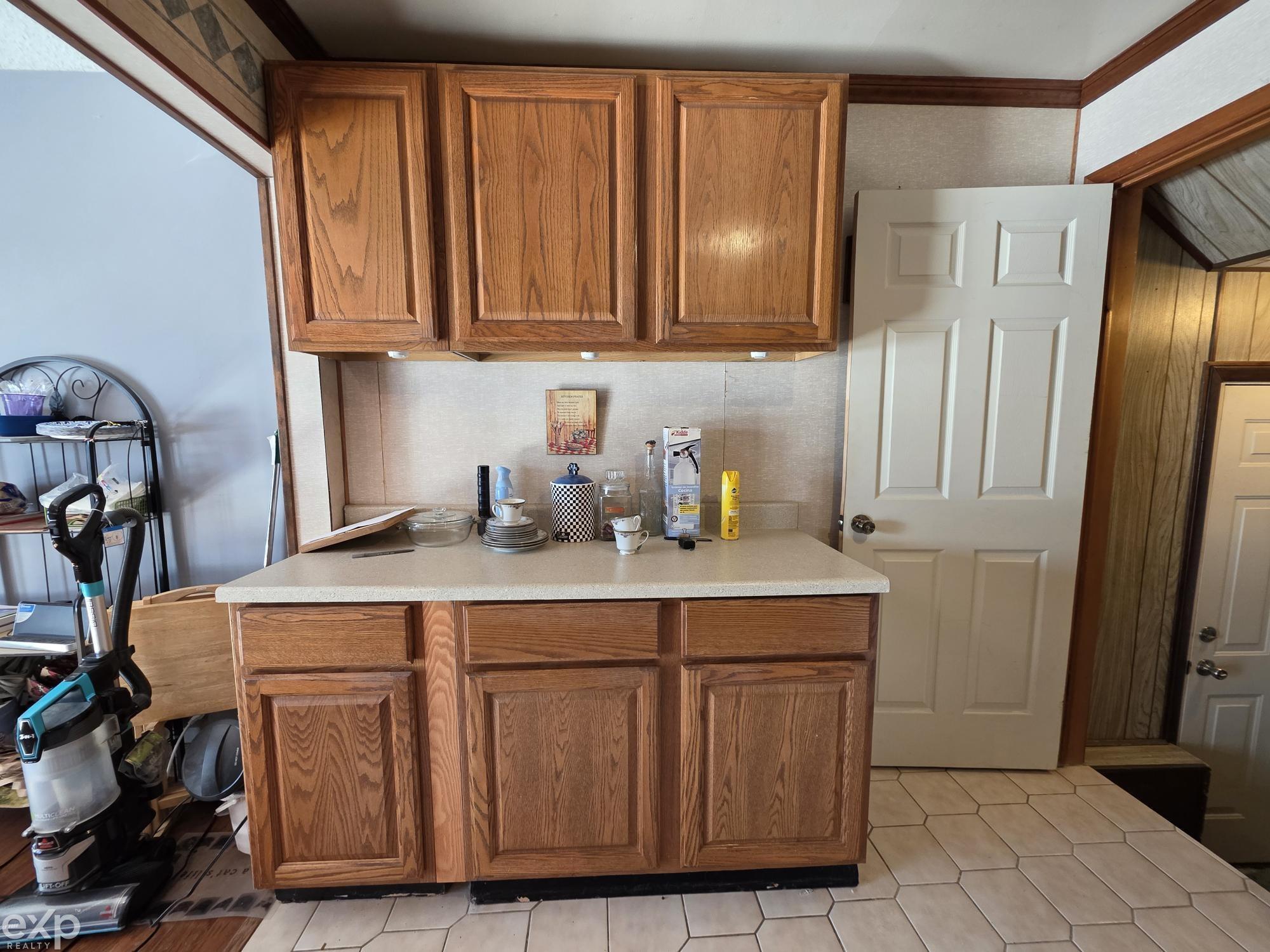 23400 Deziel Street Roseville City MI 48082