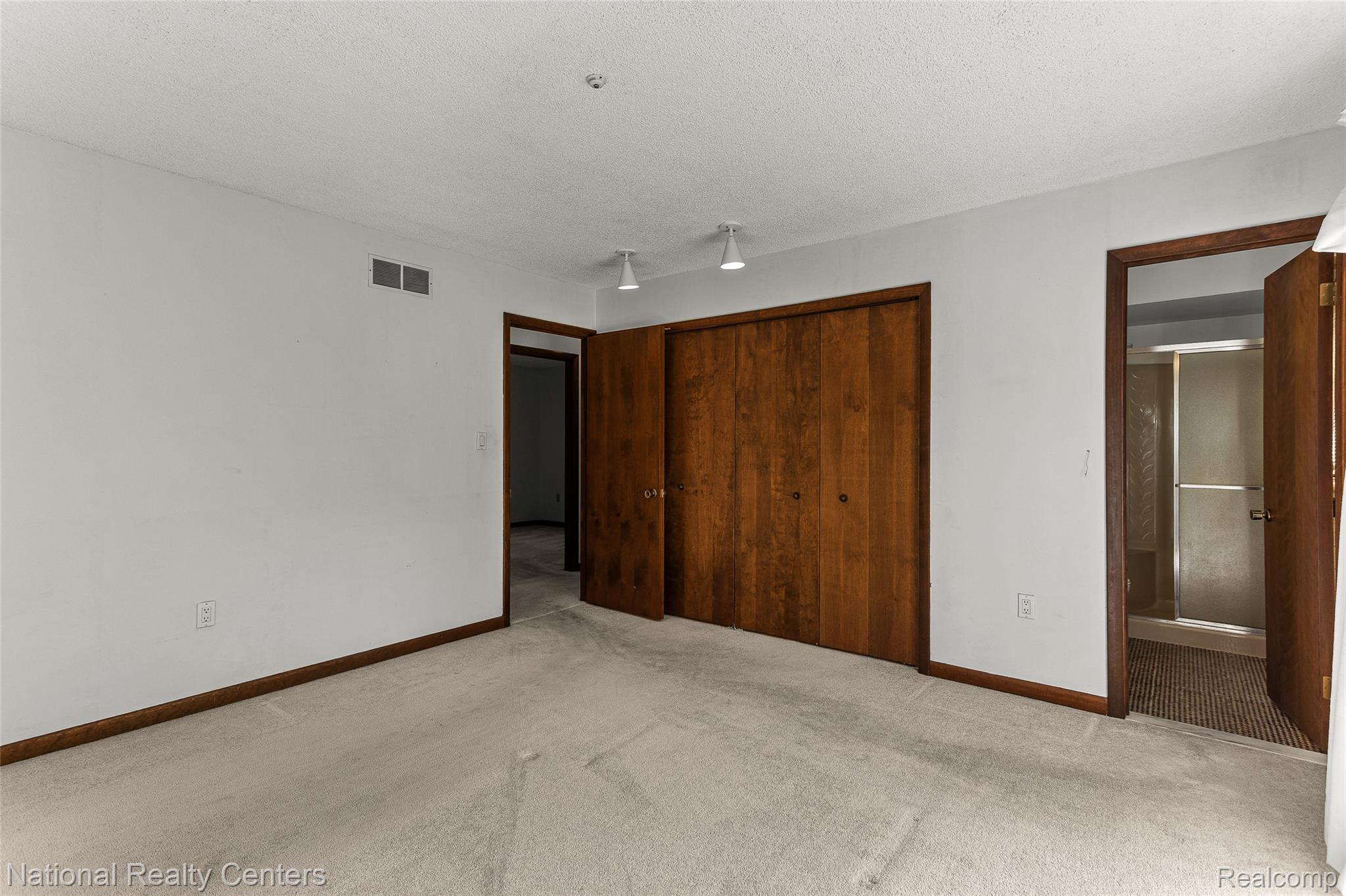 12518 Clover Lane Green Oak Township MI 48178