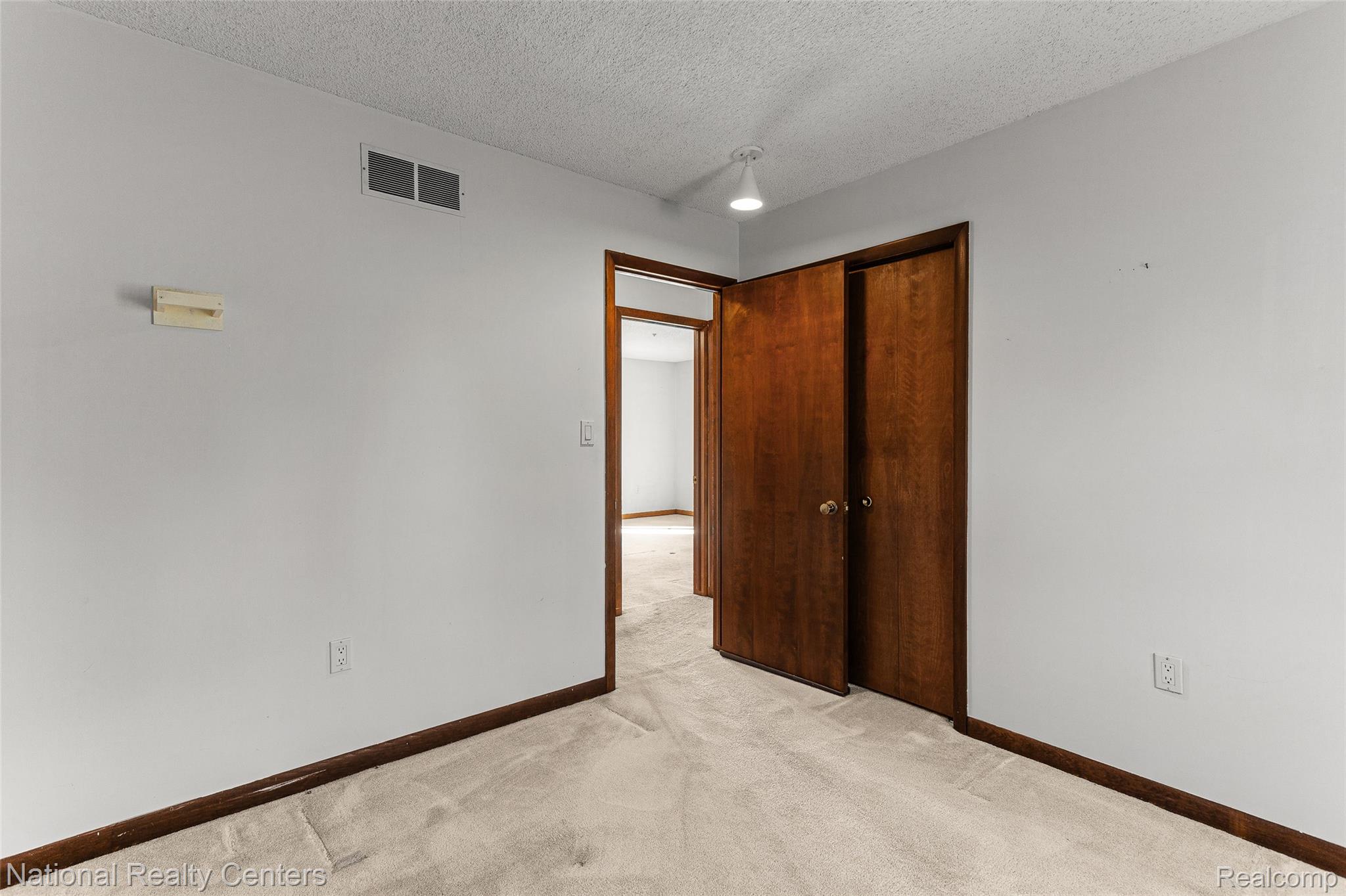 12518 Clover Lane Green Oak Township MI 48178