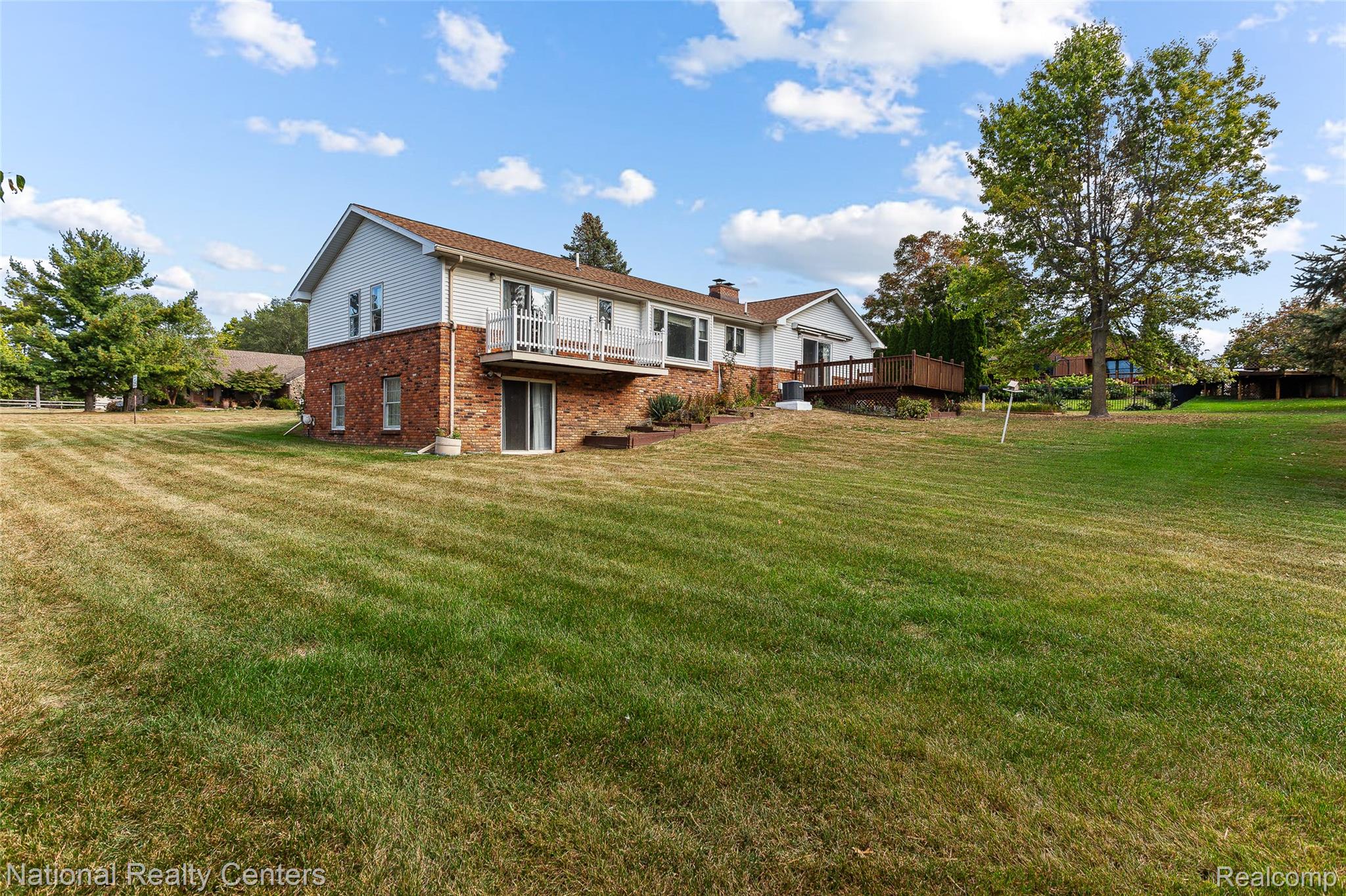 12518 Clover Lane Green Oak Township MI 48178