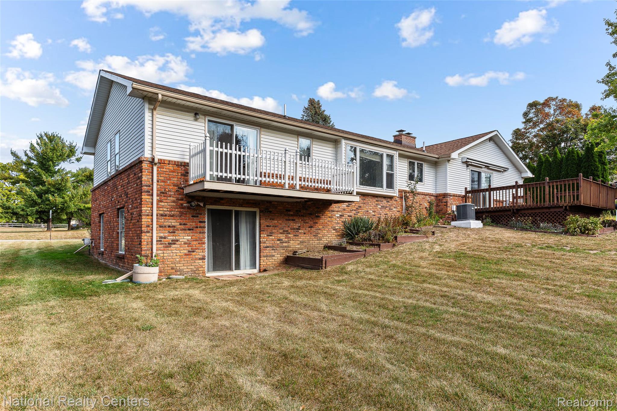 12518 Clover Lane Green Oak Township MI 48178