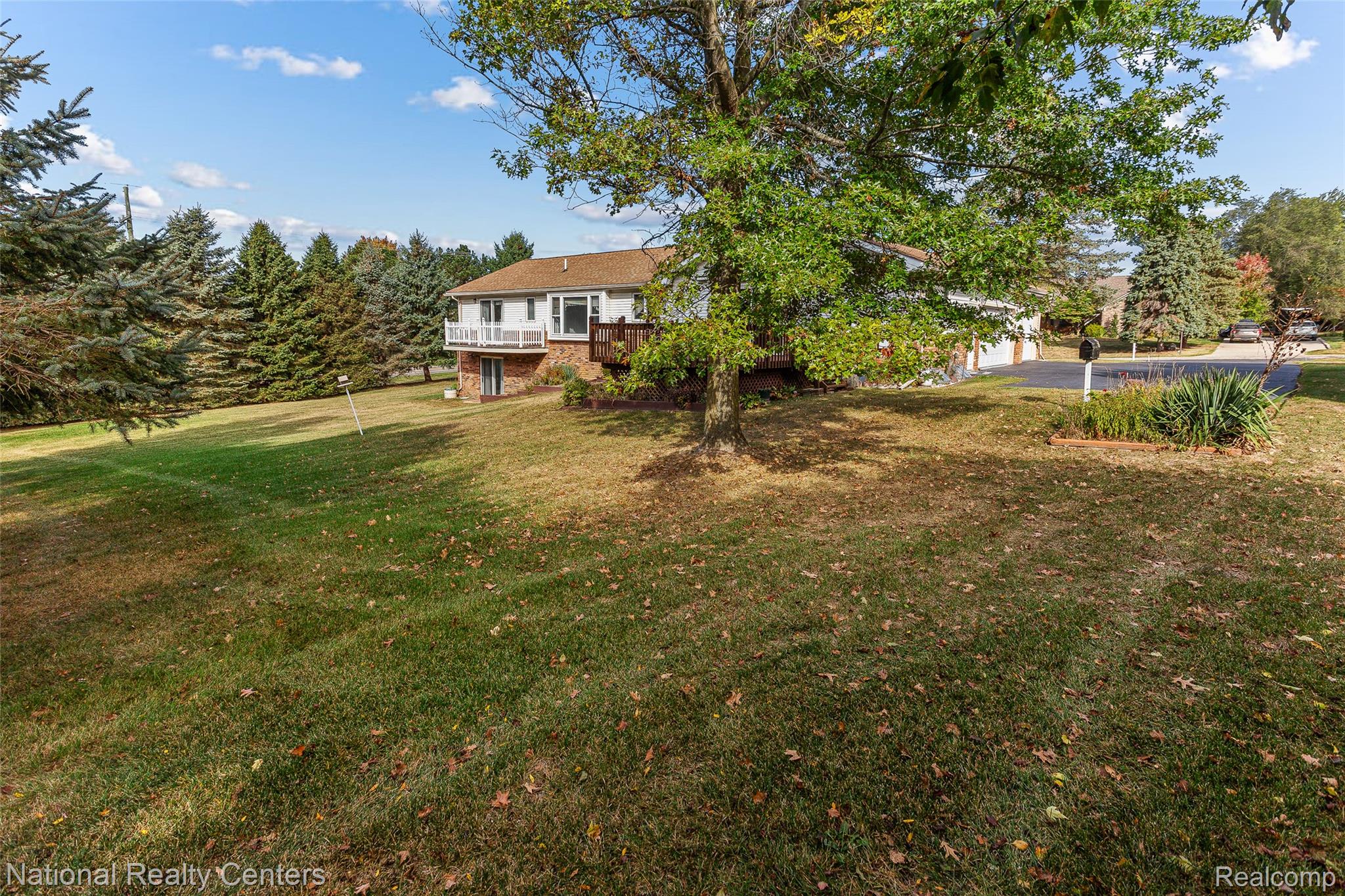 12518 Clover Lane Green Oak Township MI 48178