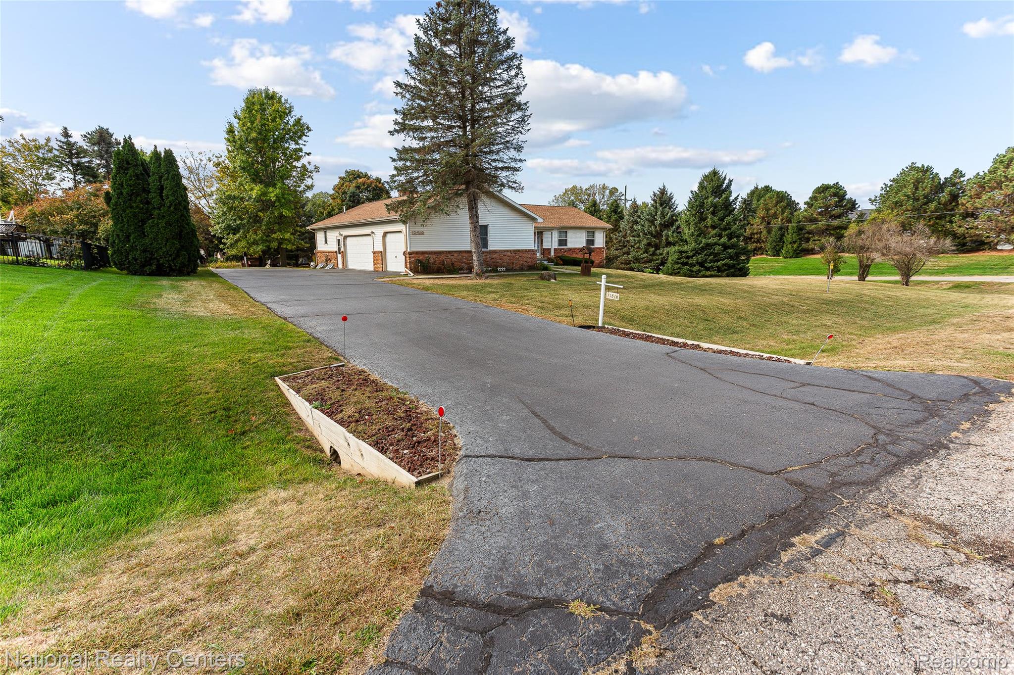 12518 Clover Lane Green Oak Township MI 48178