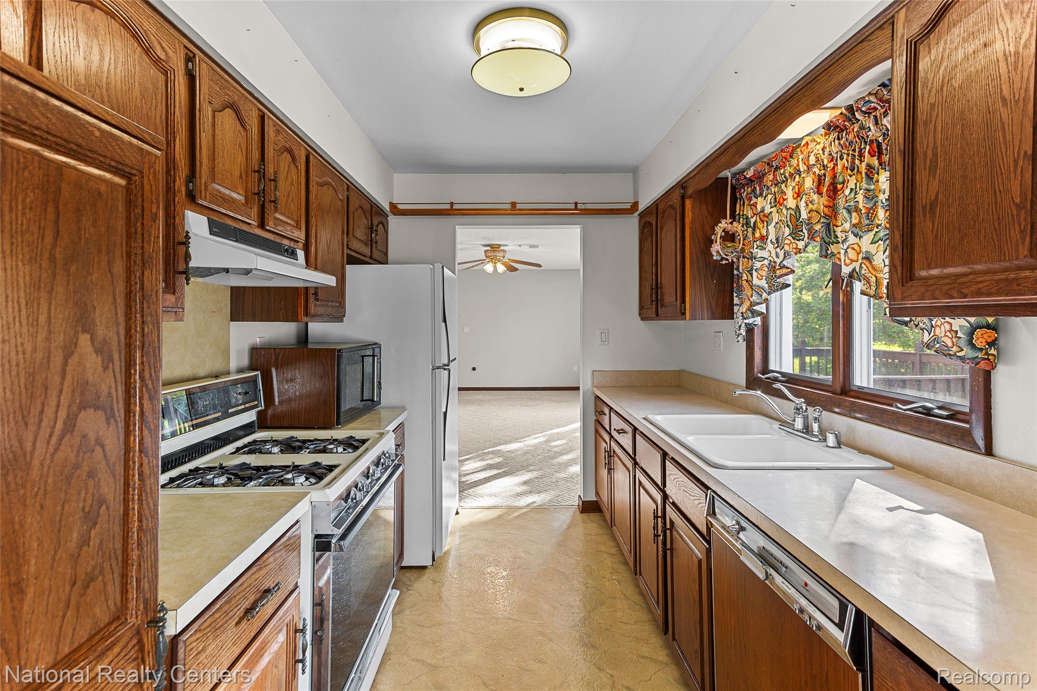 12518 Clover Lane Green Oak Township MI 48178