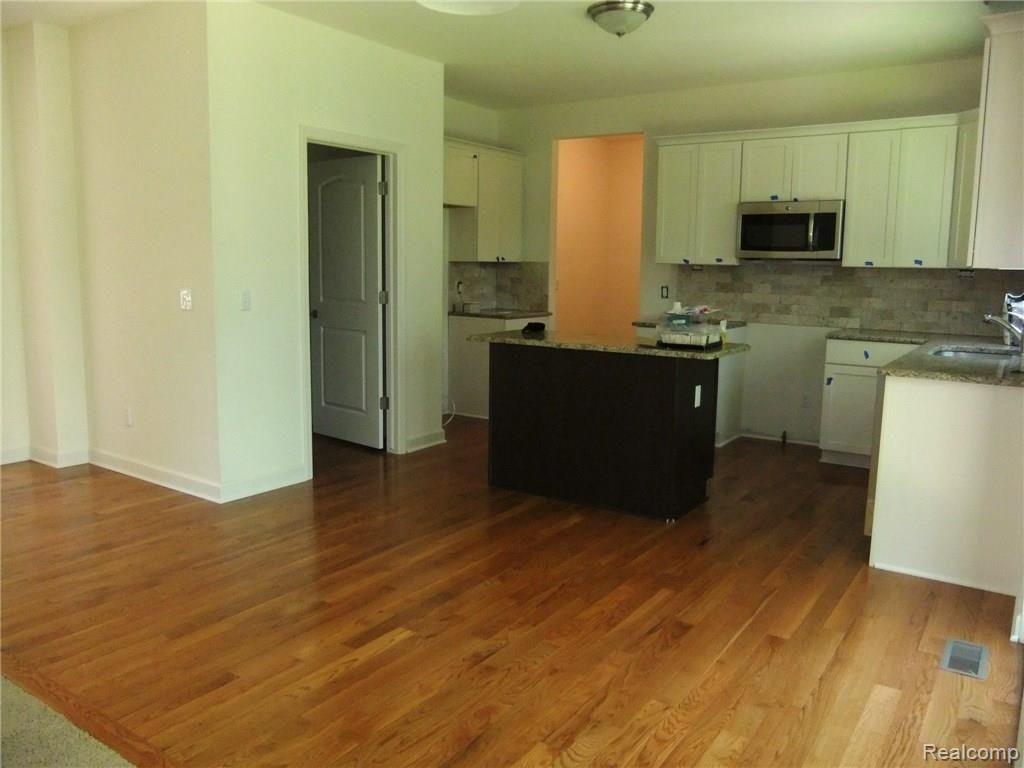 48945 Tuscan Hills Drive Plymouth City MI 48170
