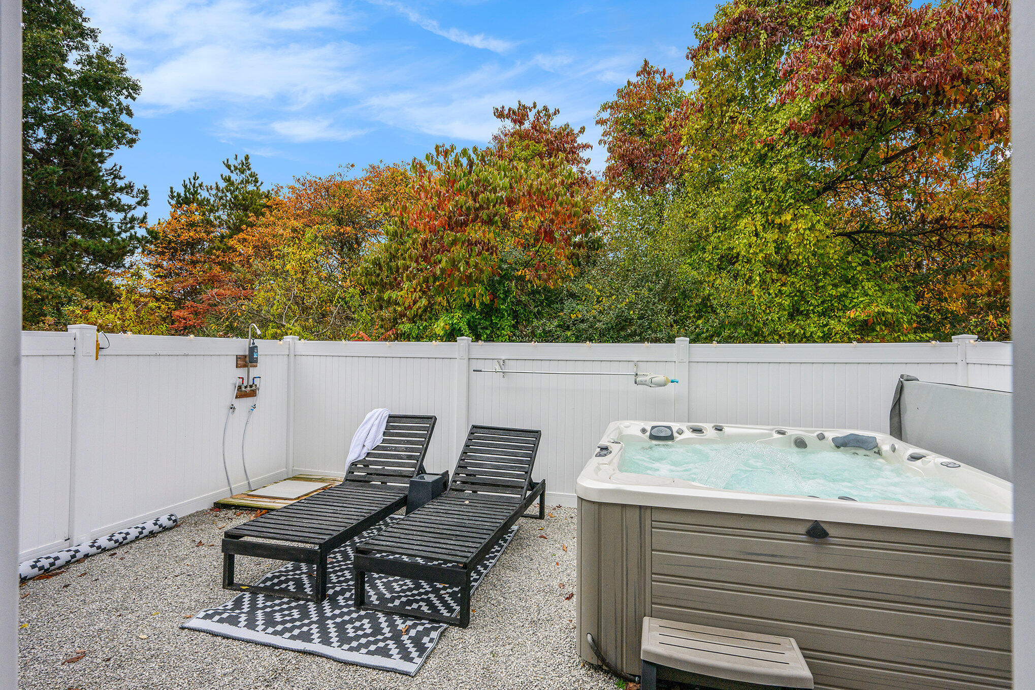 22942 M-43 Almena Township MI 49009