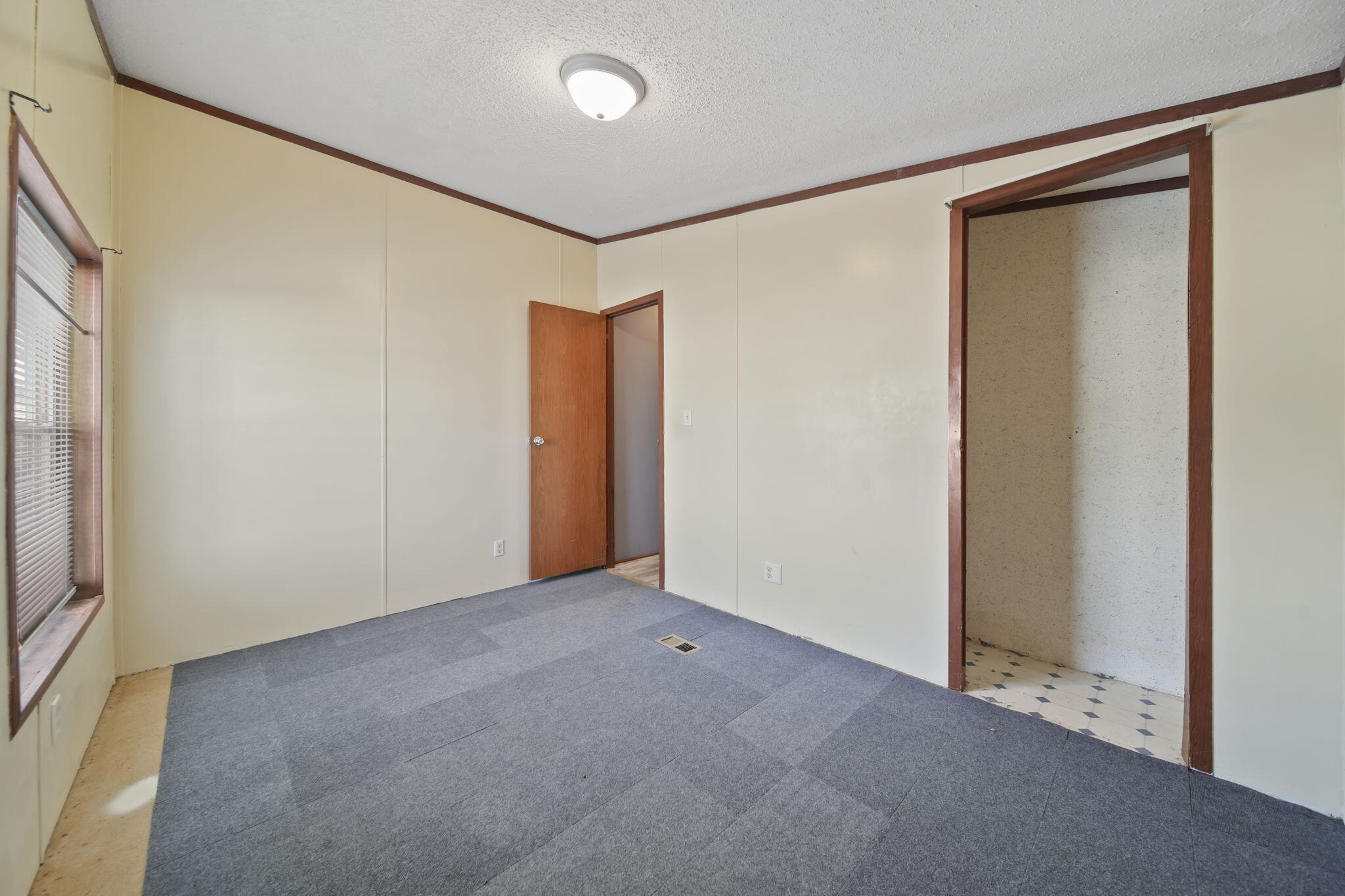 217 Red River Drive Adrian City MI 49221