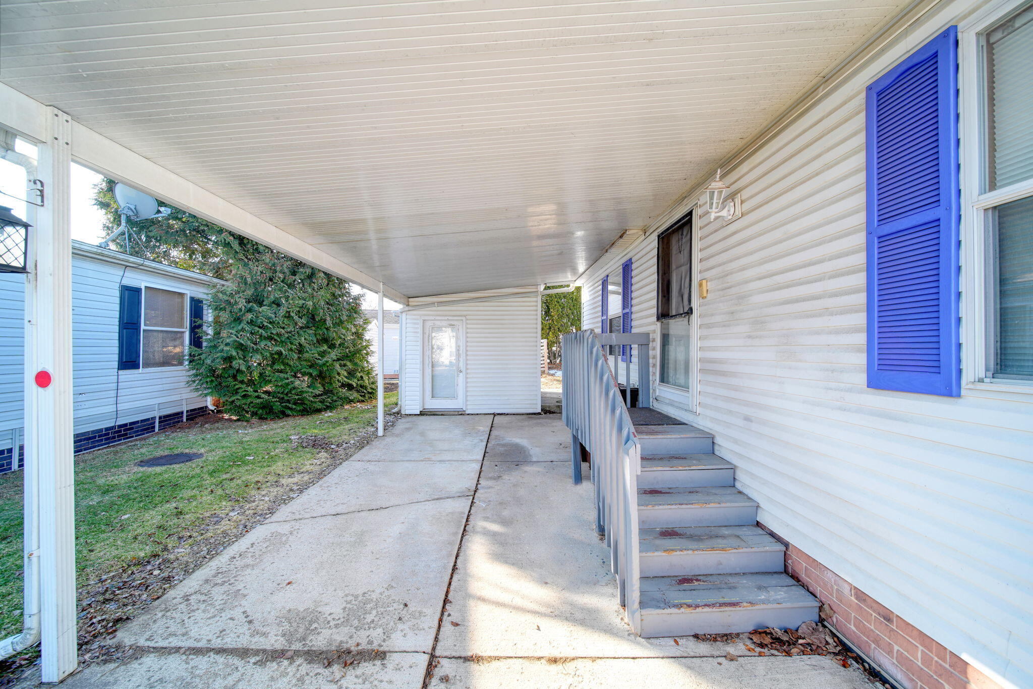 217 Red River Drive Adrian City MI 49221