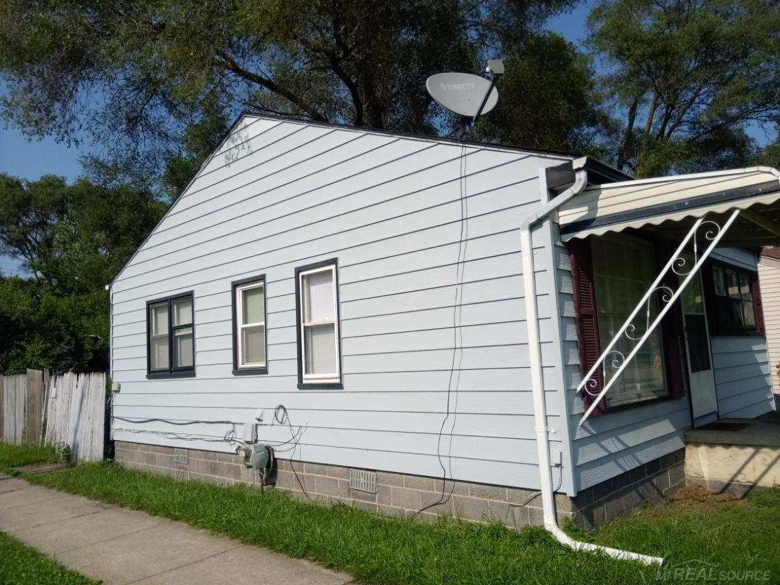 13005 Sidonie Avenue Warren City MI 48089