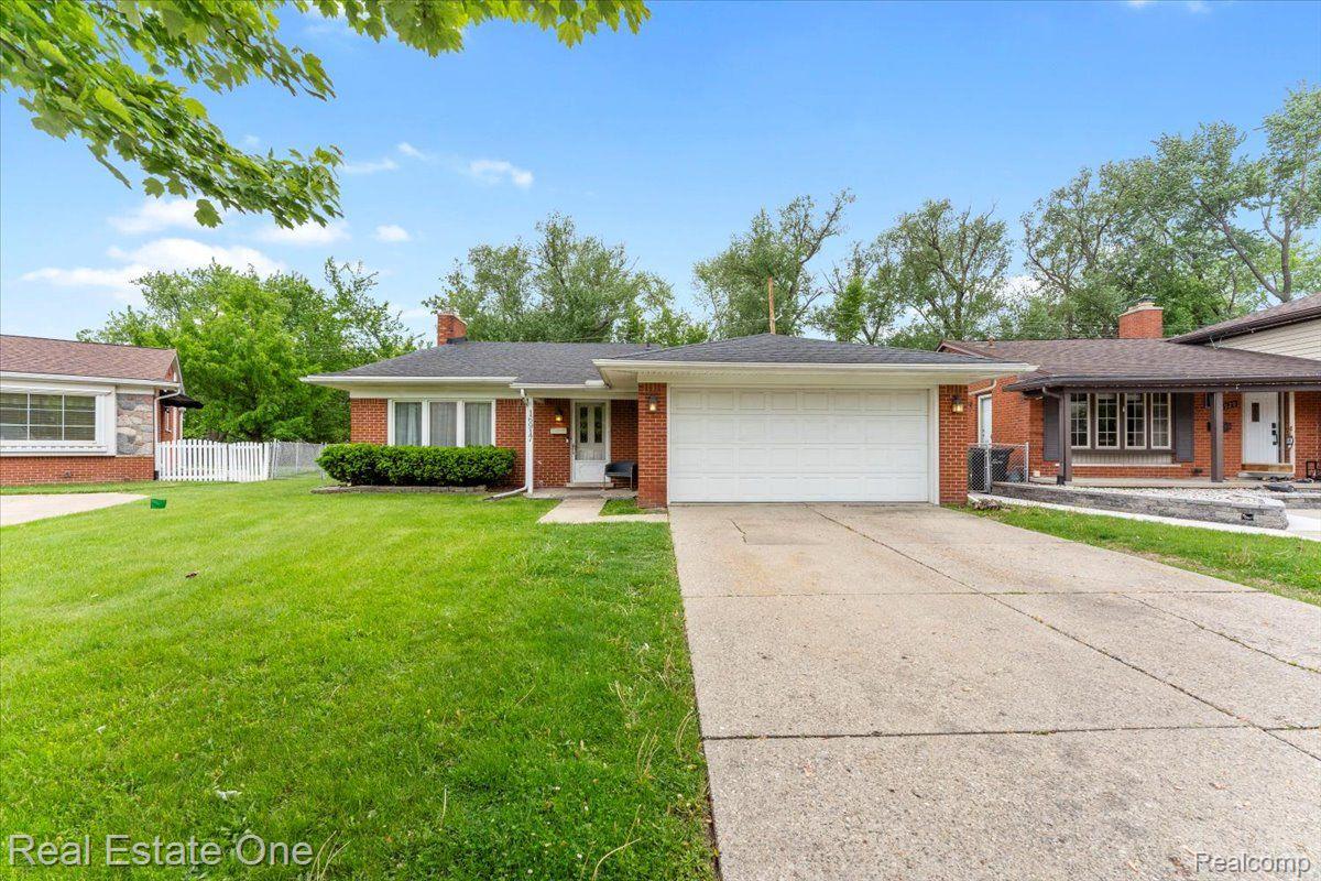 16917 Cicotte Avenue Allen Park City MI 48101