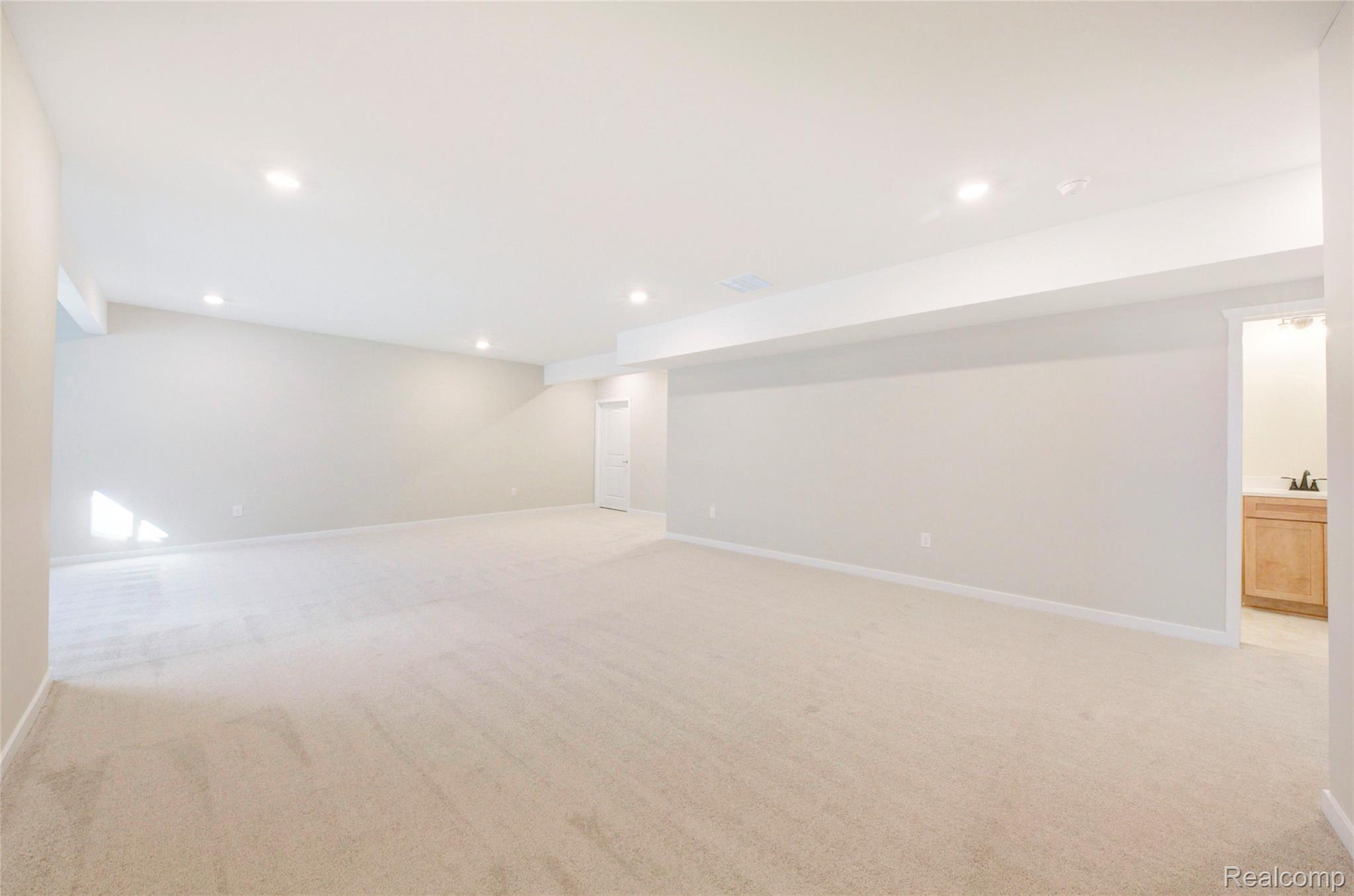 Moh 60 Birkdale Lane Marion Township MI 48843