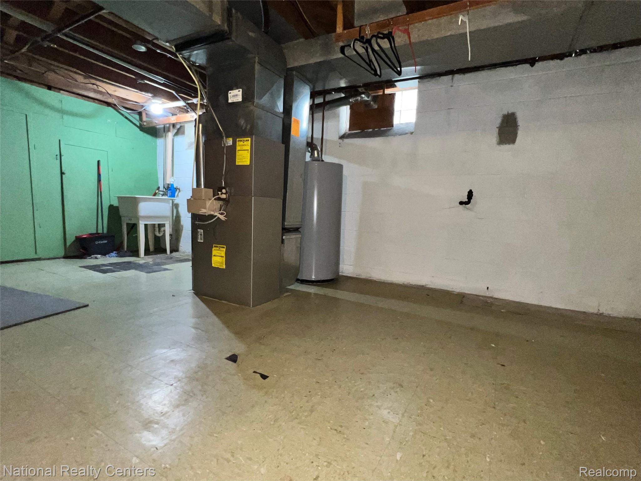 7159 Luana Avenue Allen Park City MI 48101