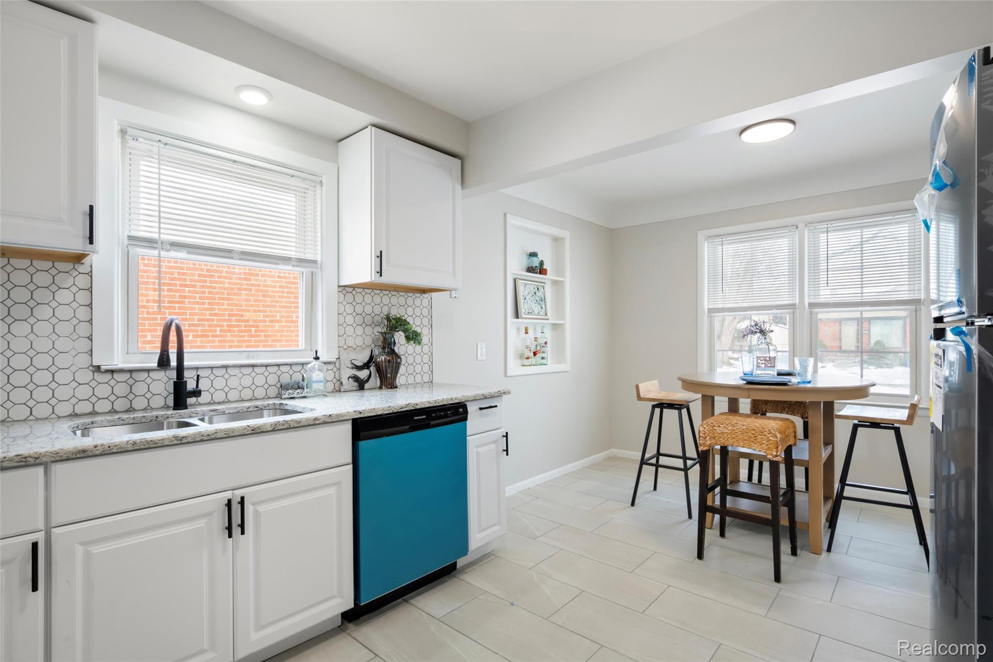 15219 University Street Allen Park City MI 48101