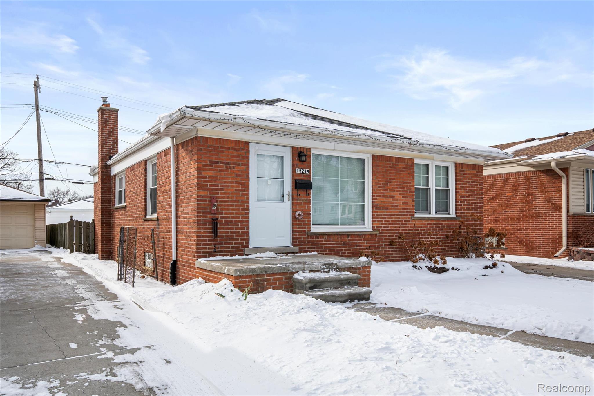 15219 University Street Allen Park City MI 48101