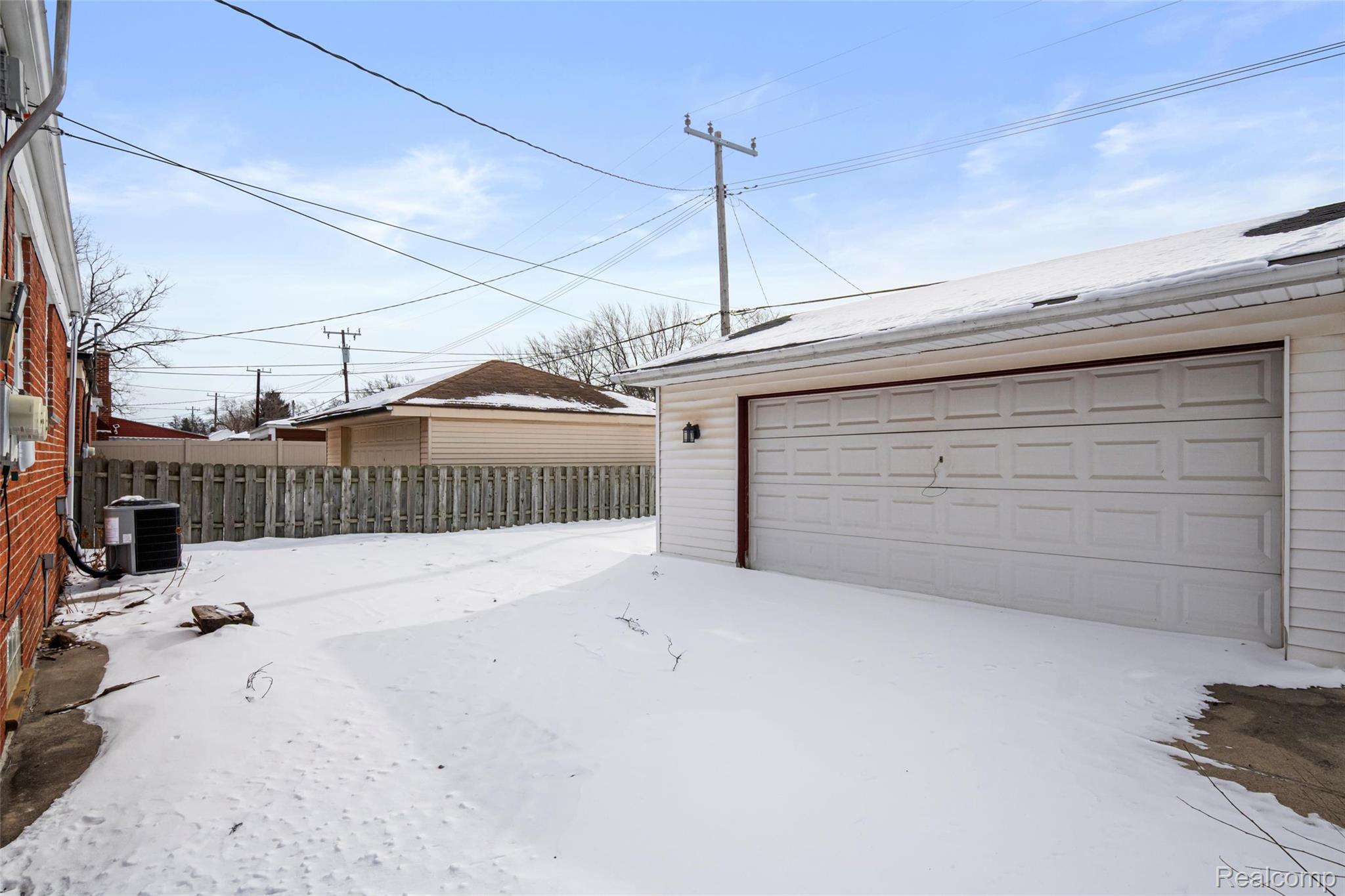 15219 University Street Allen Park City MI 48101