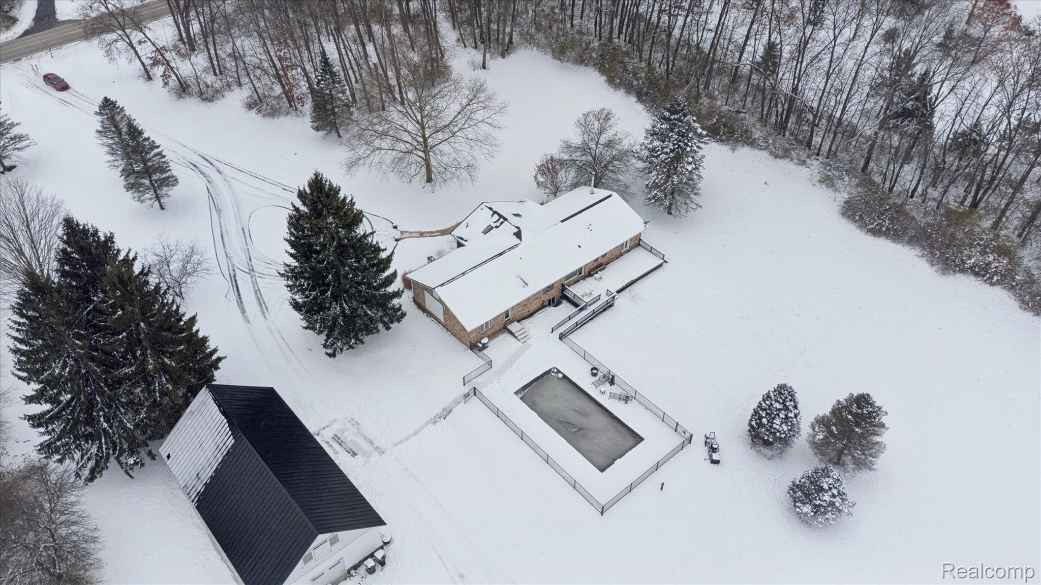 187 Darwin Road Putnam Township MI 48169