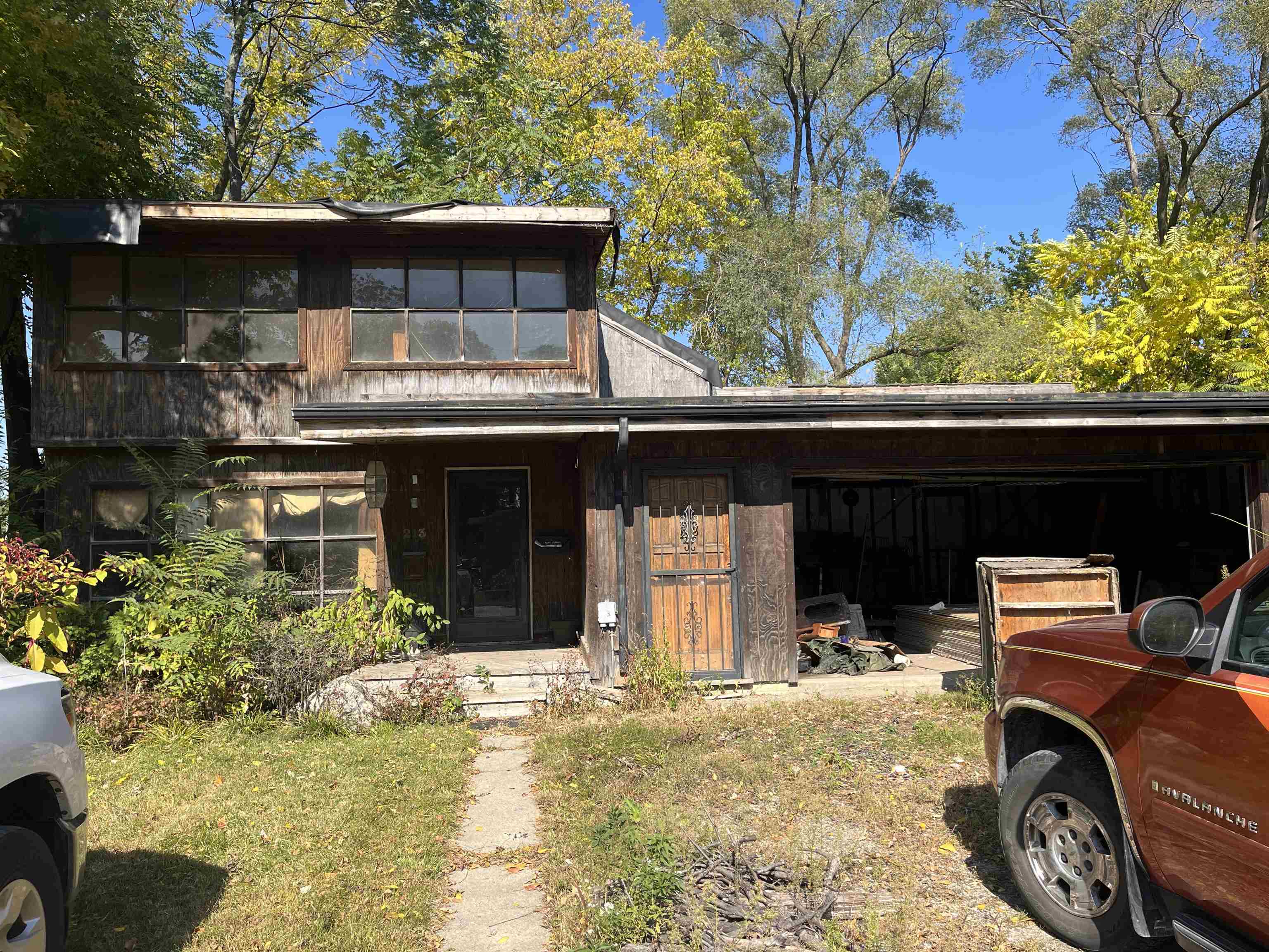 213 E Lakeview Flint City MI 48503
