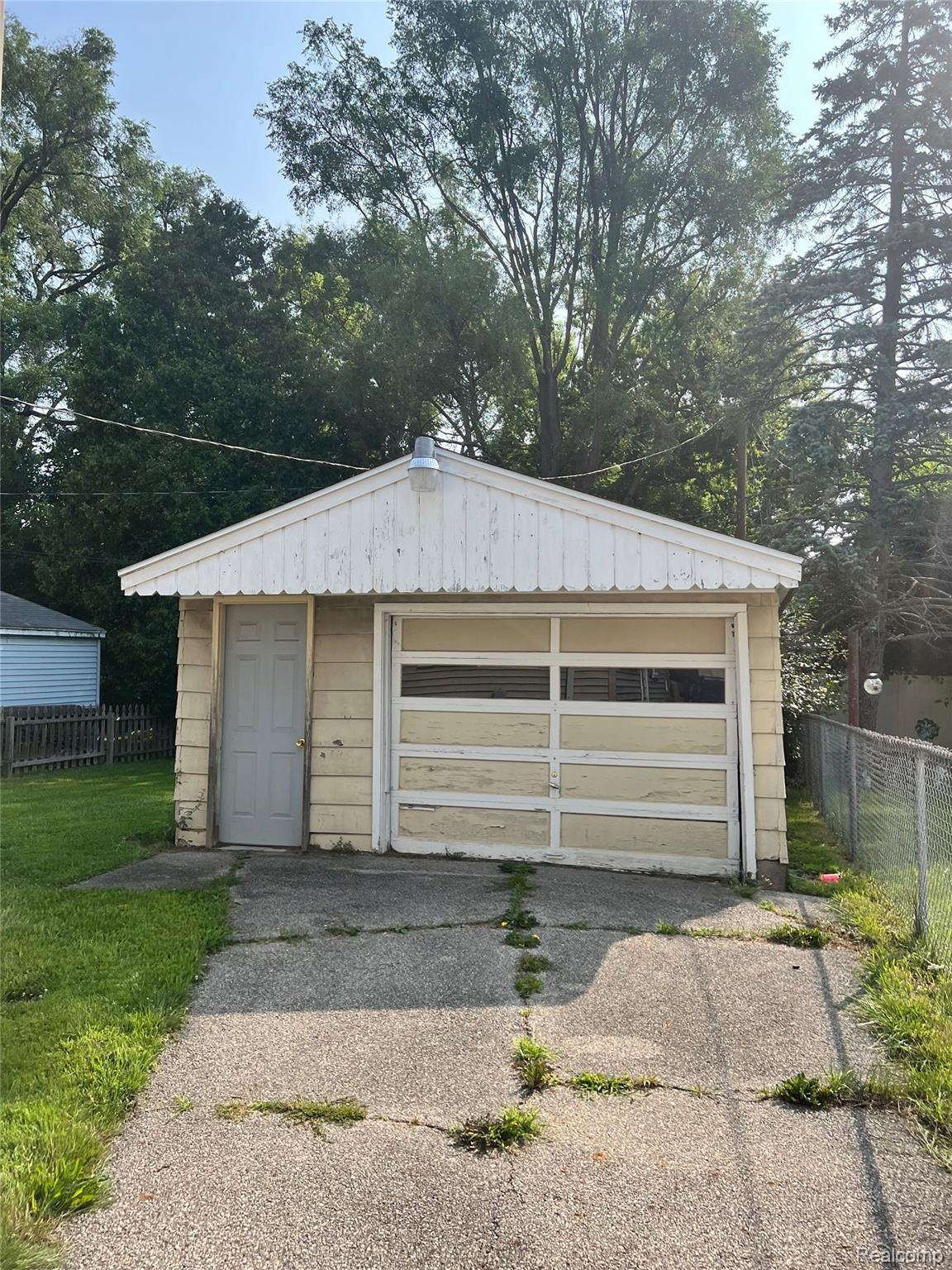 3420 Mackinaw Street Saginaw City MI 48602