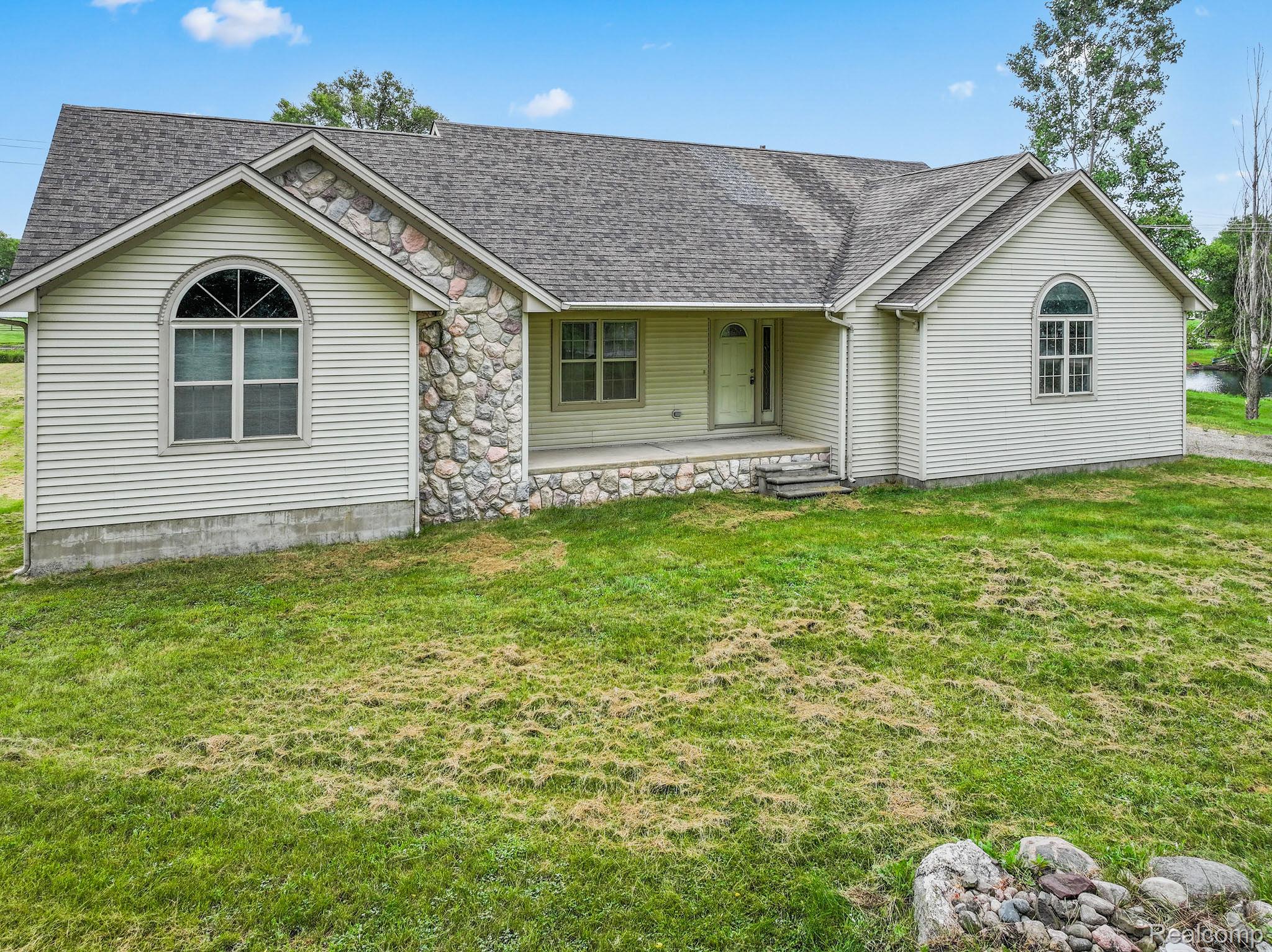 6051 Hough Road Almont Township MI 48003