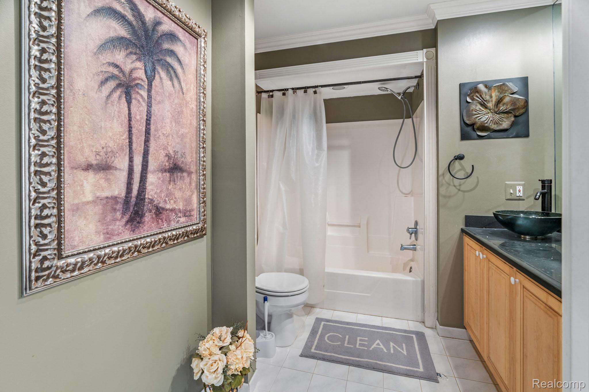 6051 Hough Road Almont Township MI 48003