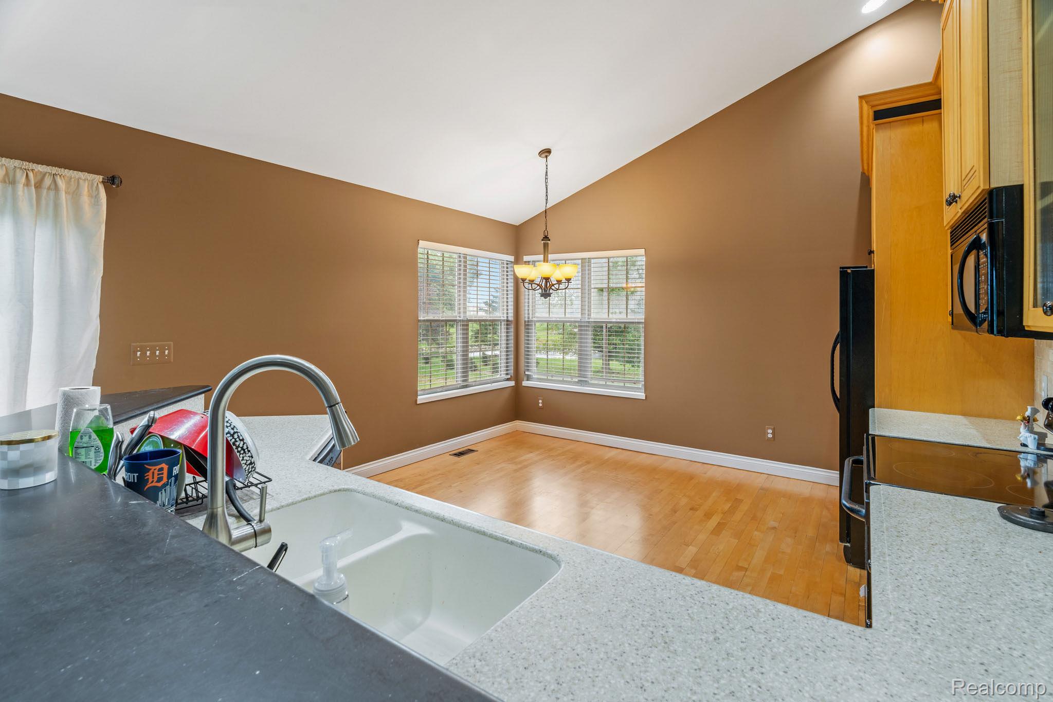 6051 Hough Road Almont Township MI 48003