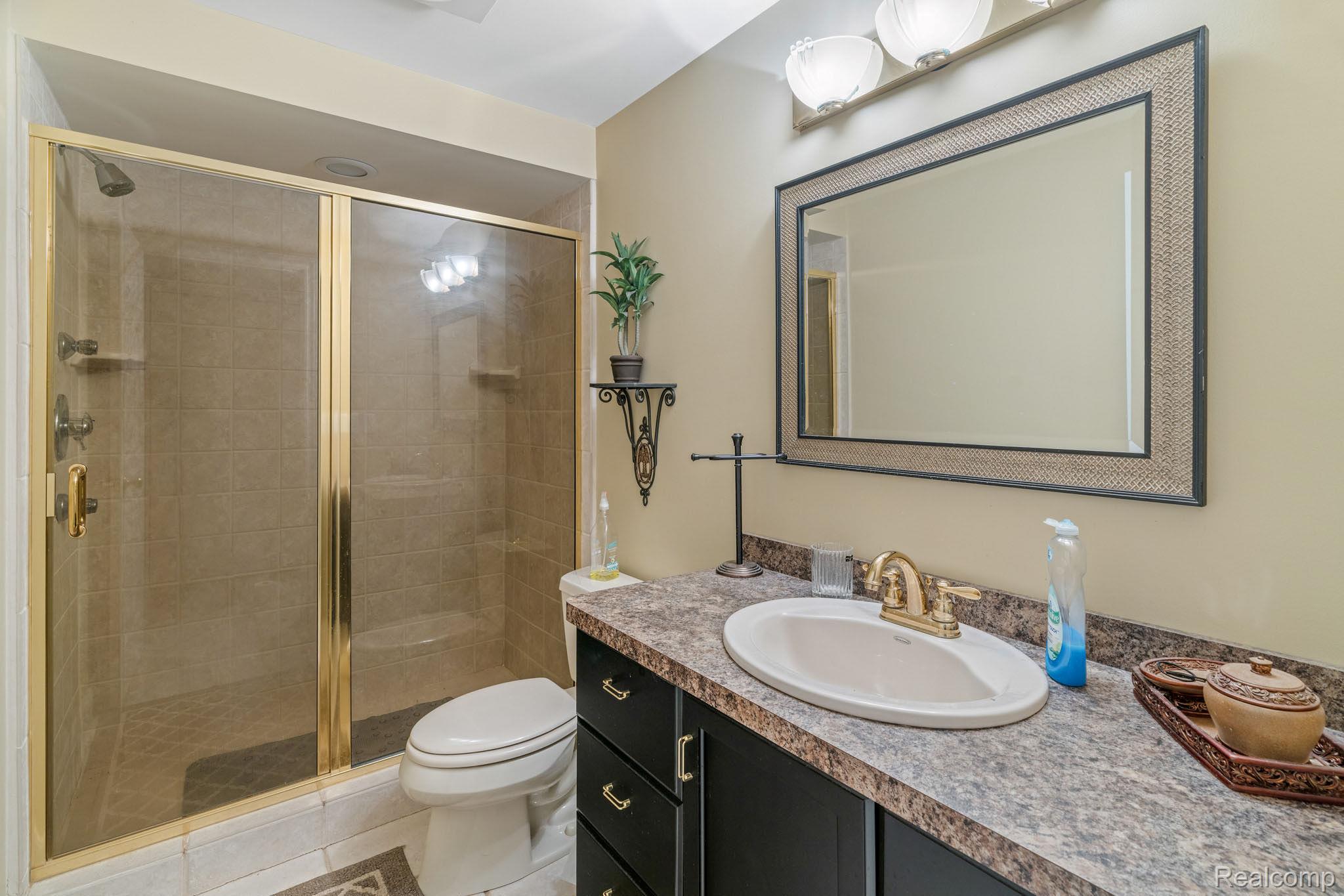 6051 Hough Road Almont Township MI 48003