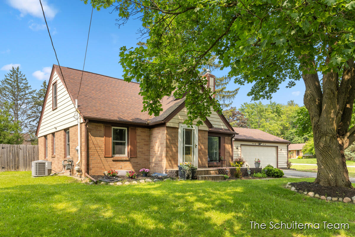 4865 Aylesworth Street SE Ada Township MI 49546