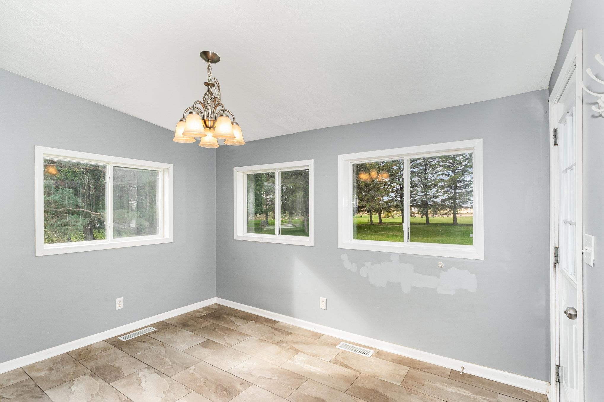 706 S Lincoln Avenue Alma City MI 48801