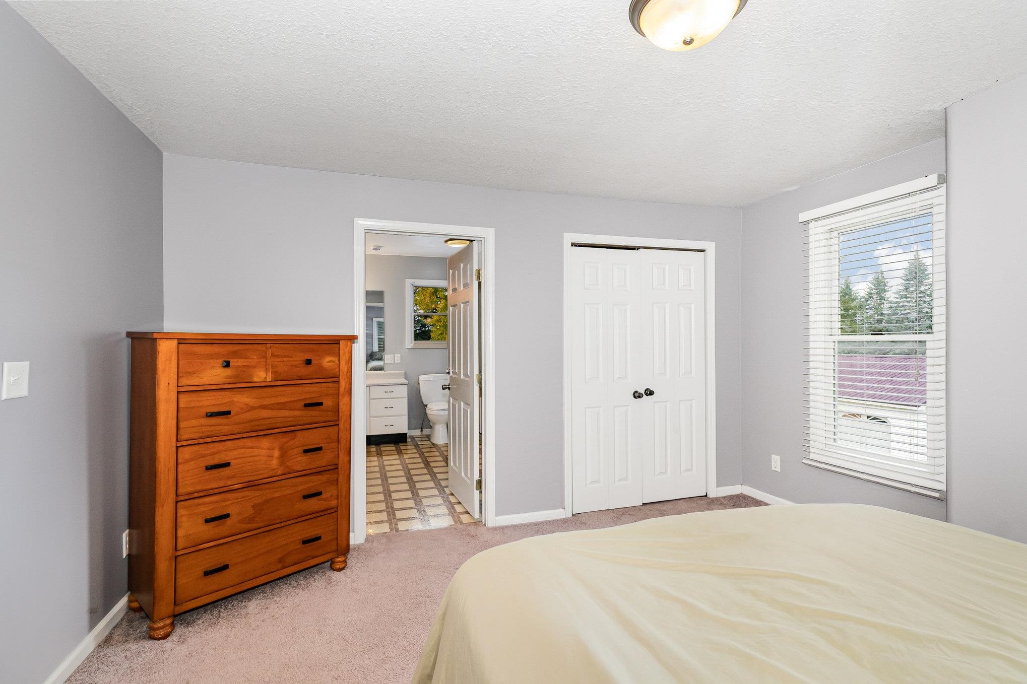 706 S Lincoln Avenue Alma City MI 48801