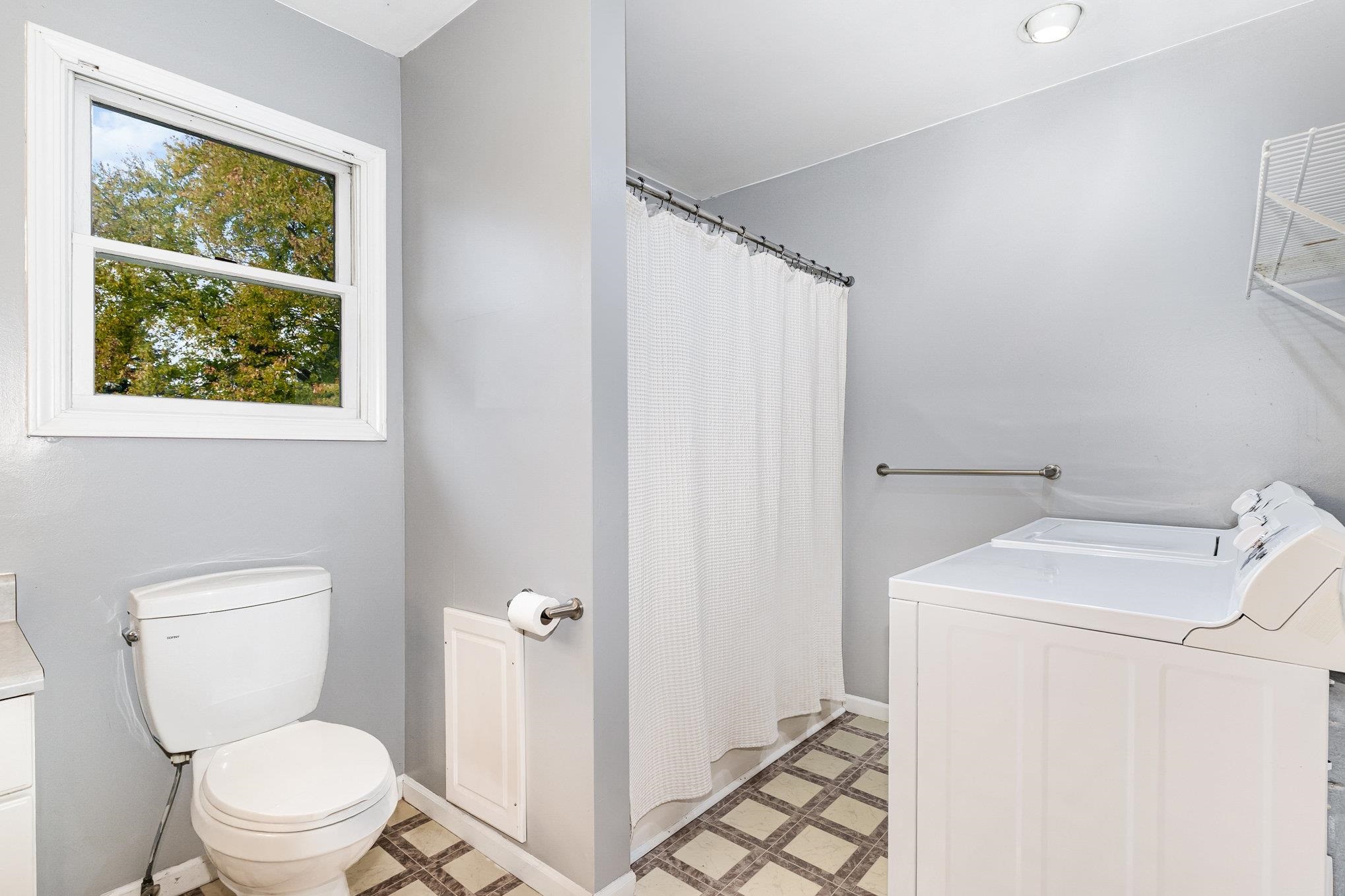 706 S Lincoln Avenue Alma City MI 48801