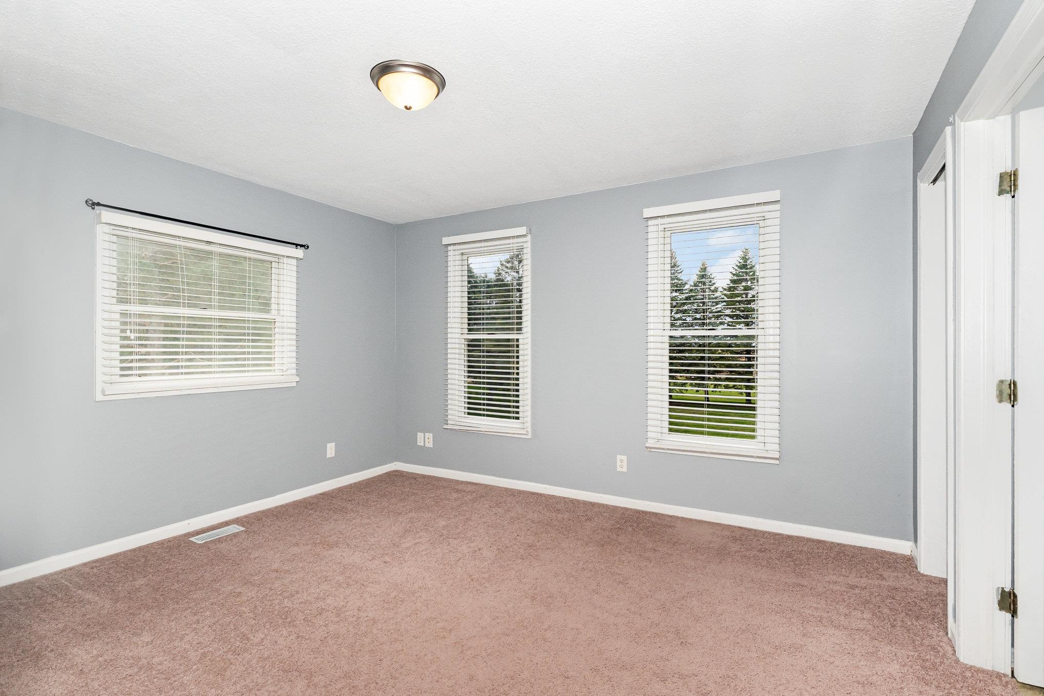 706 S Lincoln Avenue Alma City MI 48801