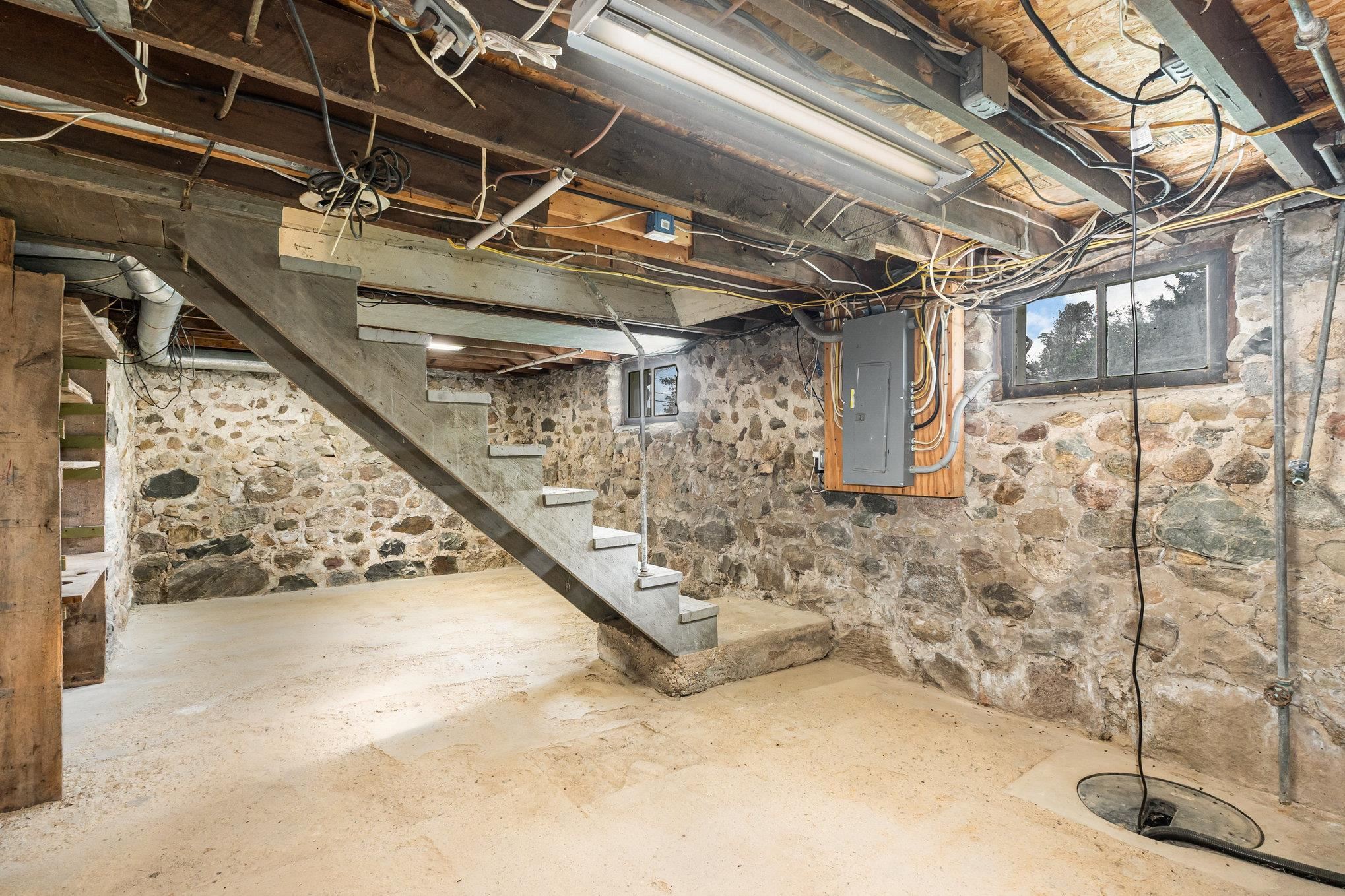 706 S Lincoln Avenue Alma City MI 48801