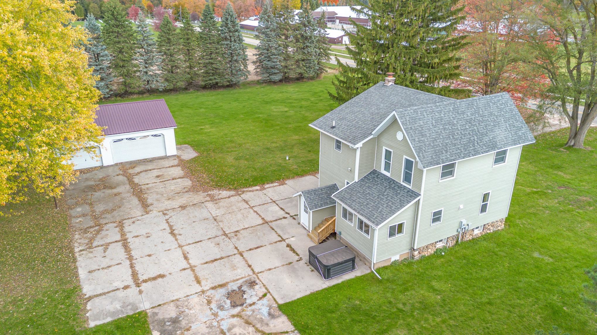 706 S Lincoln Avenue Alma City MI 48801