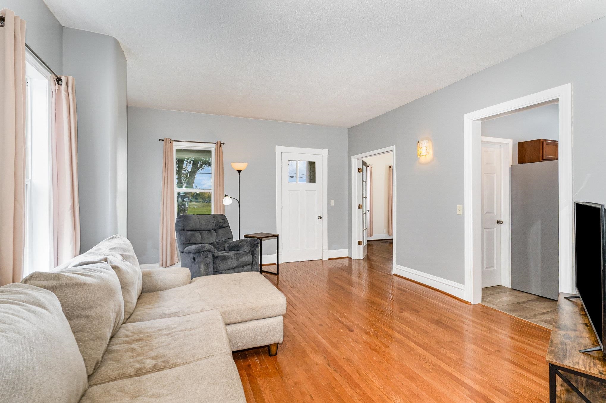 706 S Lincoln Avenue Alma City MI 48801