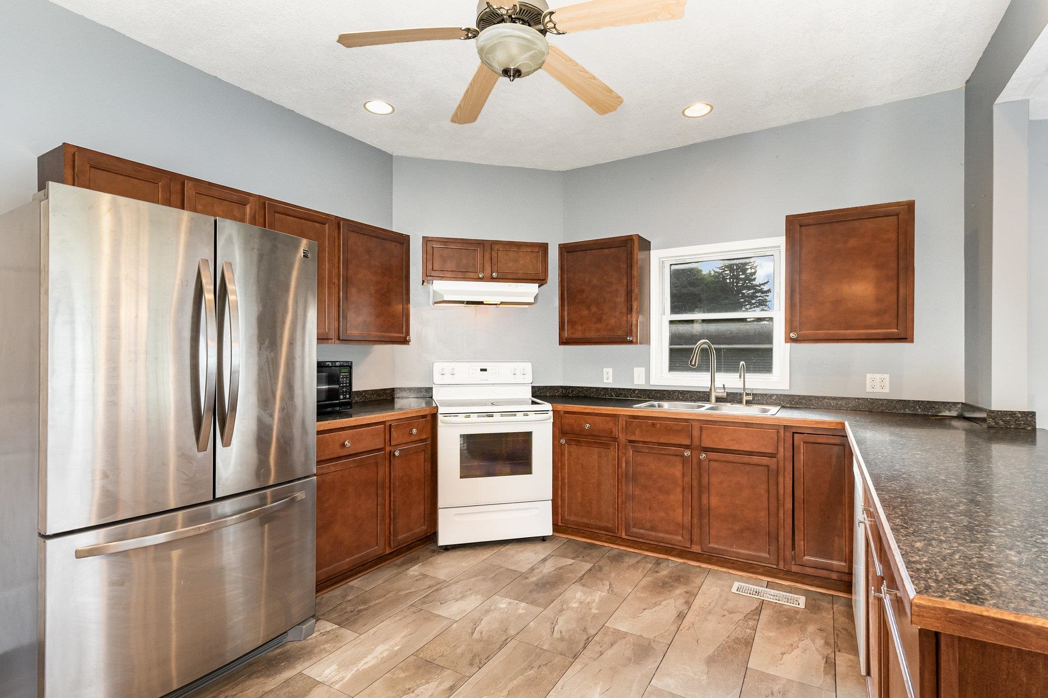 706 S Lincoln Avenue Alma City MI 48801