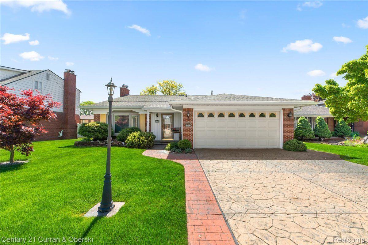 4669 Parkside Boulevard Allen Park City MI 48101