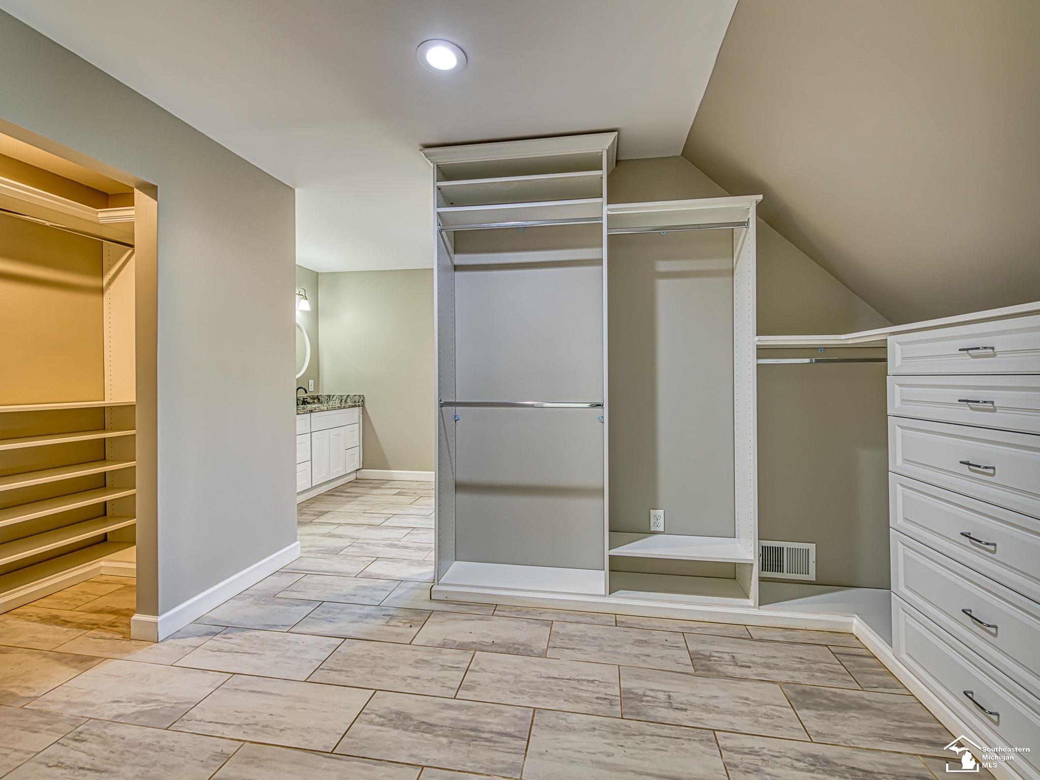 6482 Sorby Highway Addison Village MI 49220