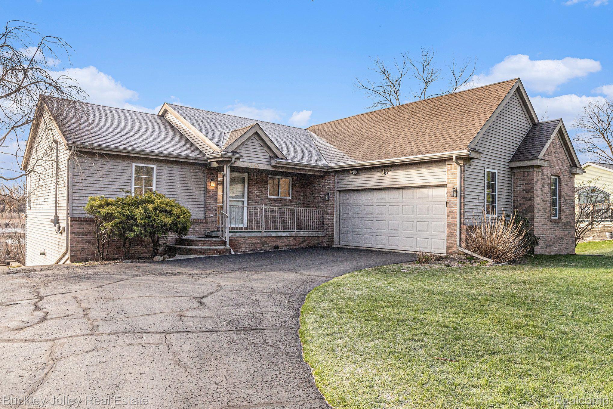 1160 Spencer Road Brighton City MI 48116