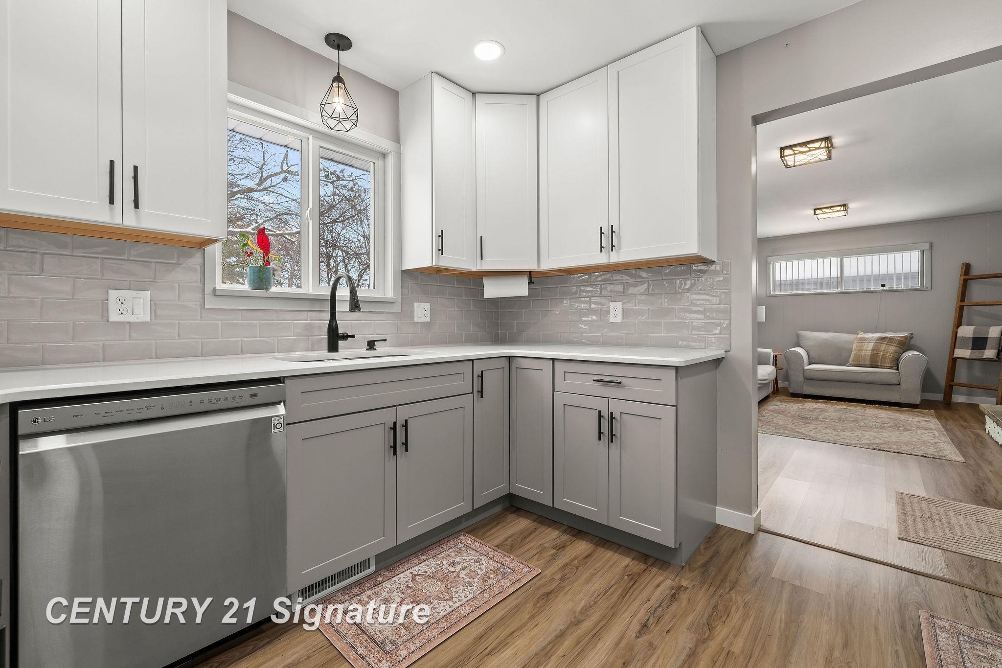 1430 Dover Place Saginaw Charter Township MI 48638