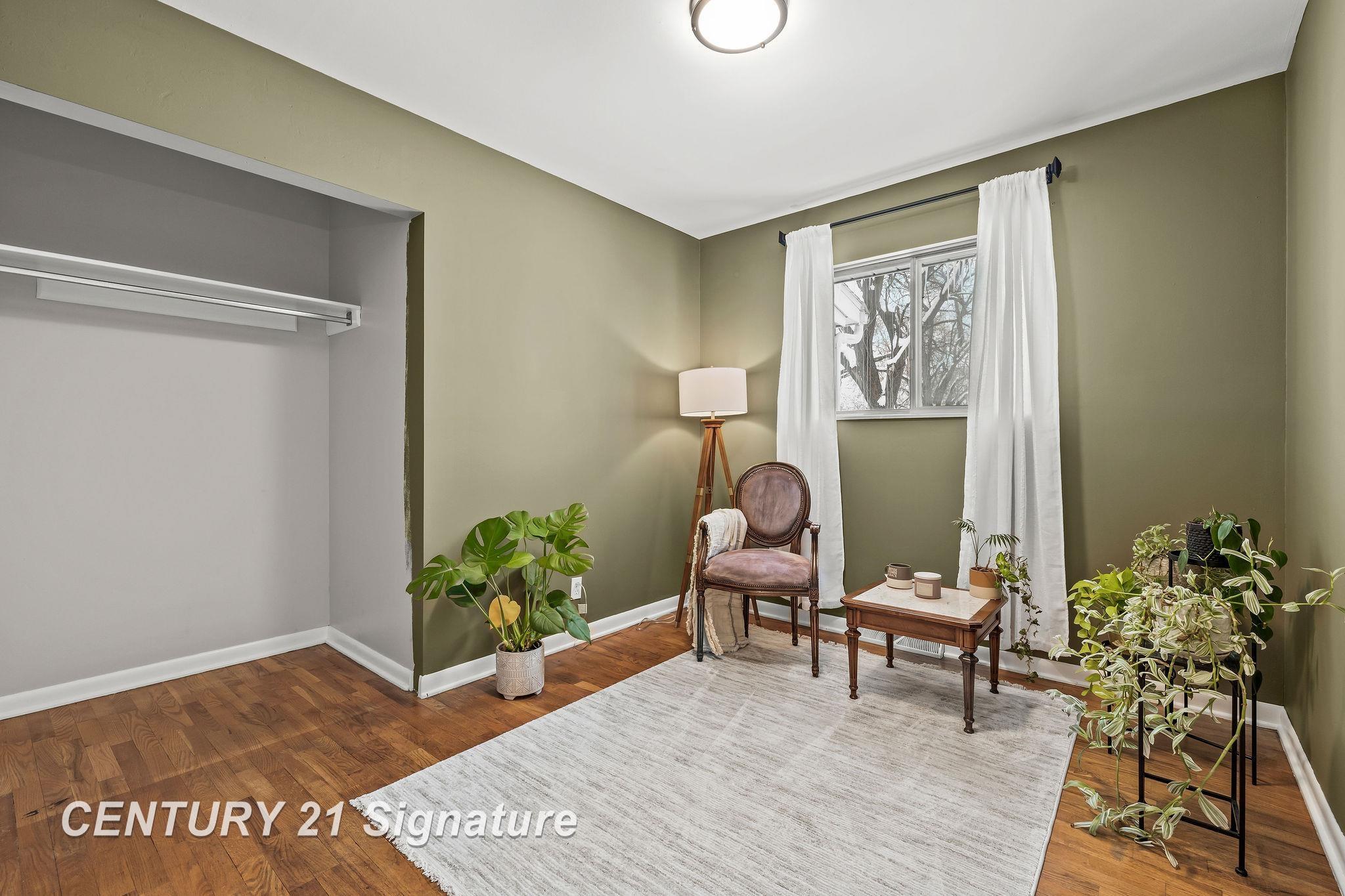 1430 Dover Place Saginaw Charter Township MI 48638